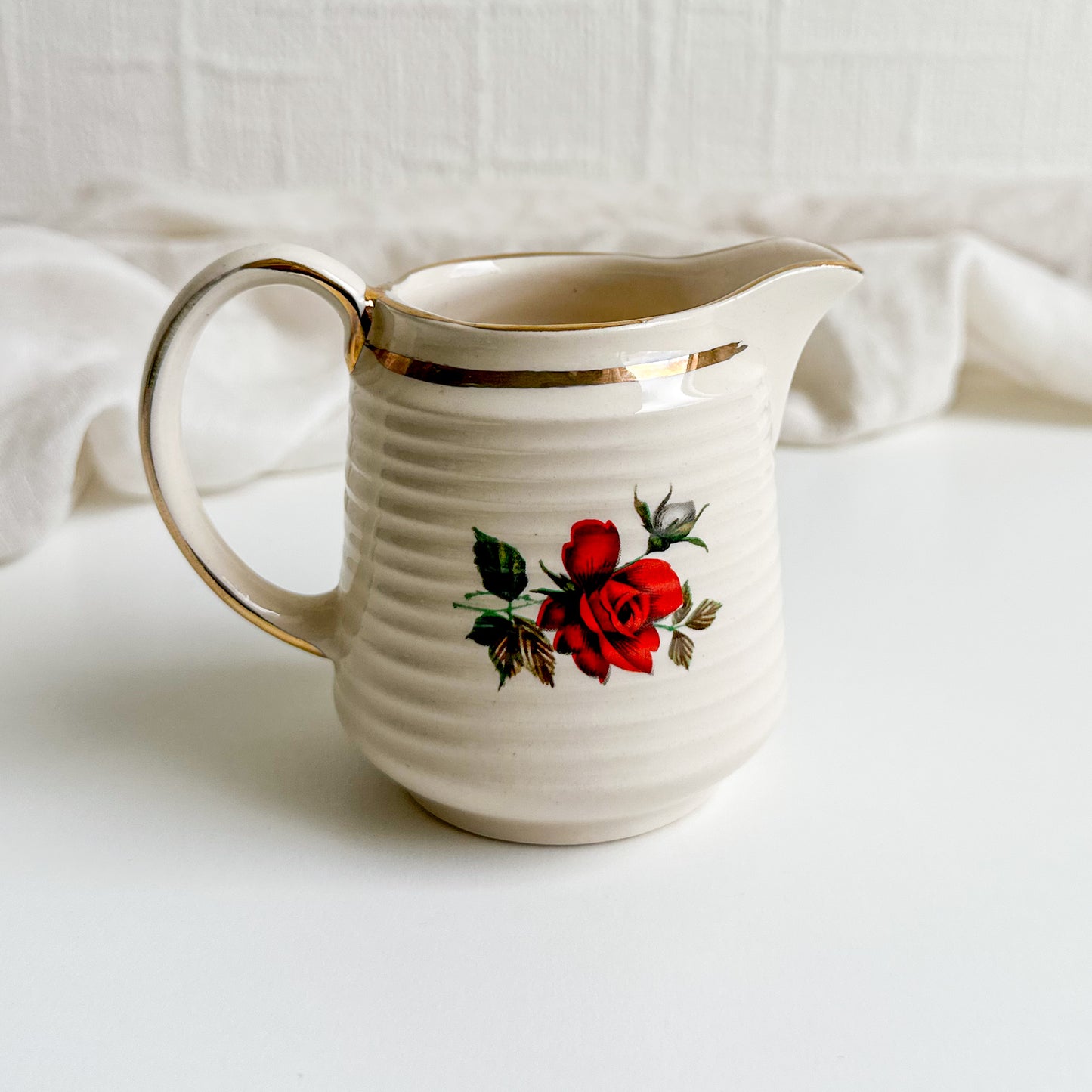 Sadler Red Rose Creamer