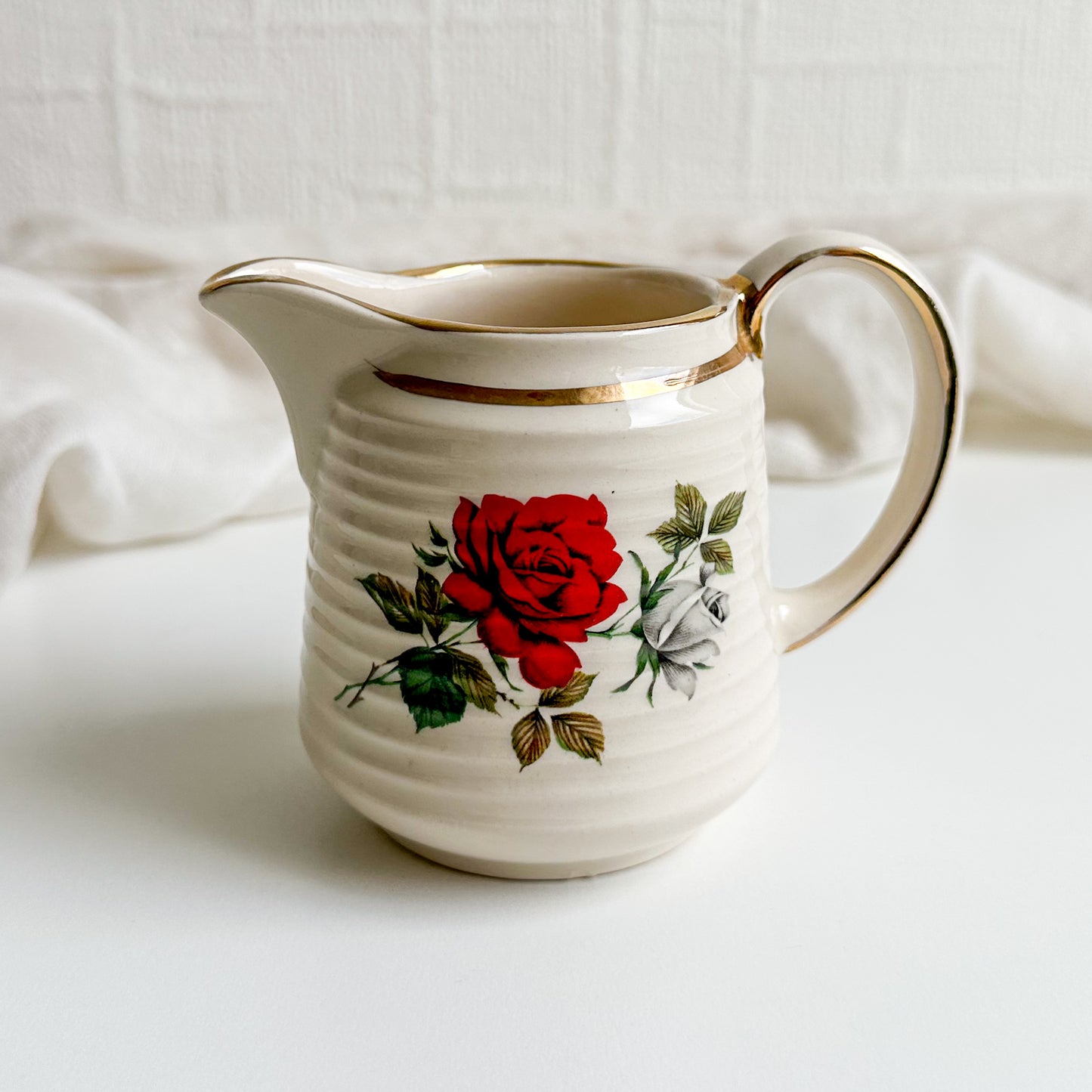 Sadler Red Rose Creamer