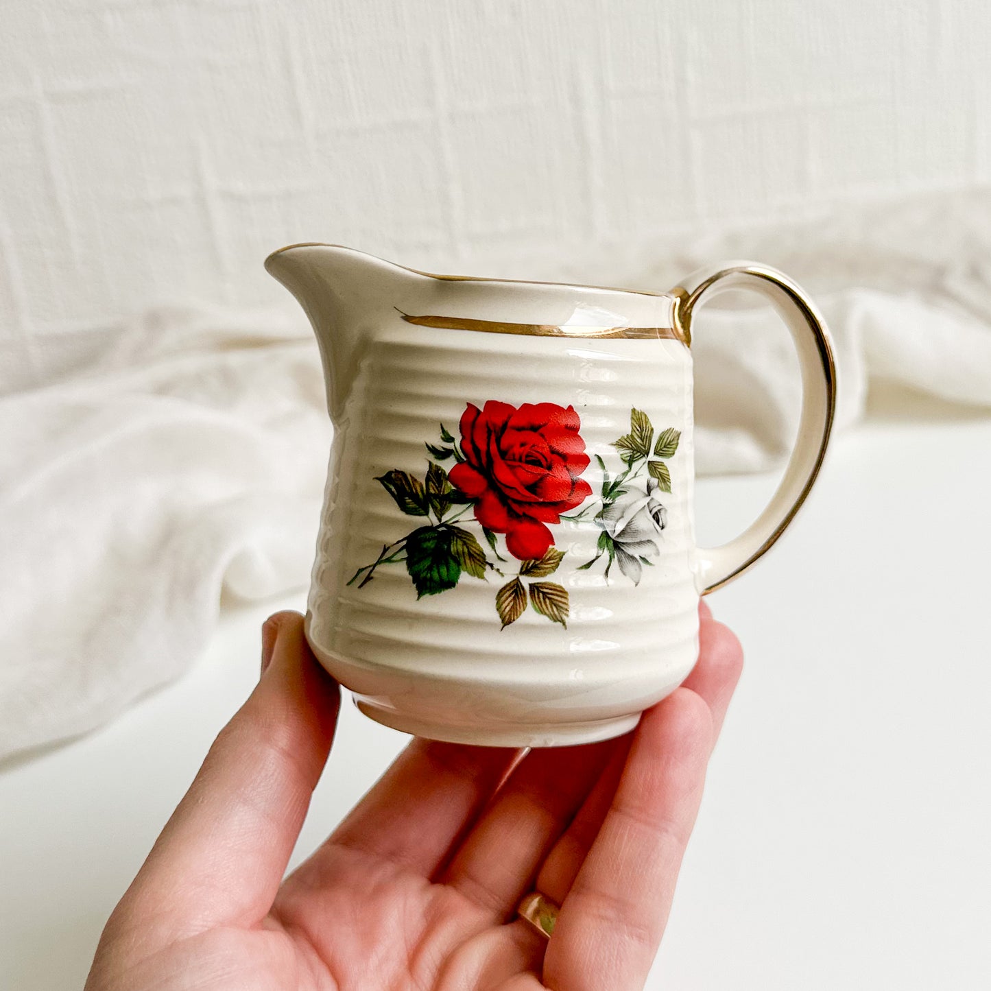 Sadler Red Rose Creamer