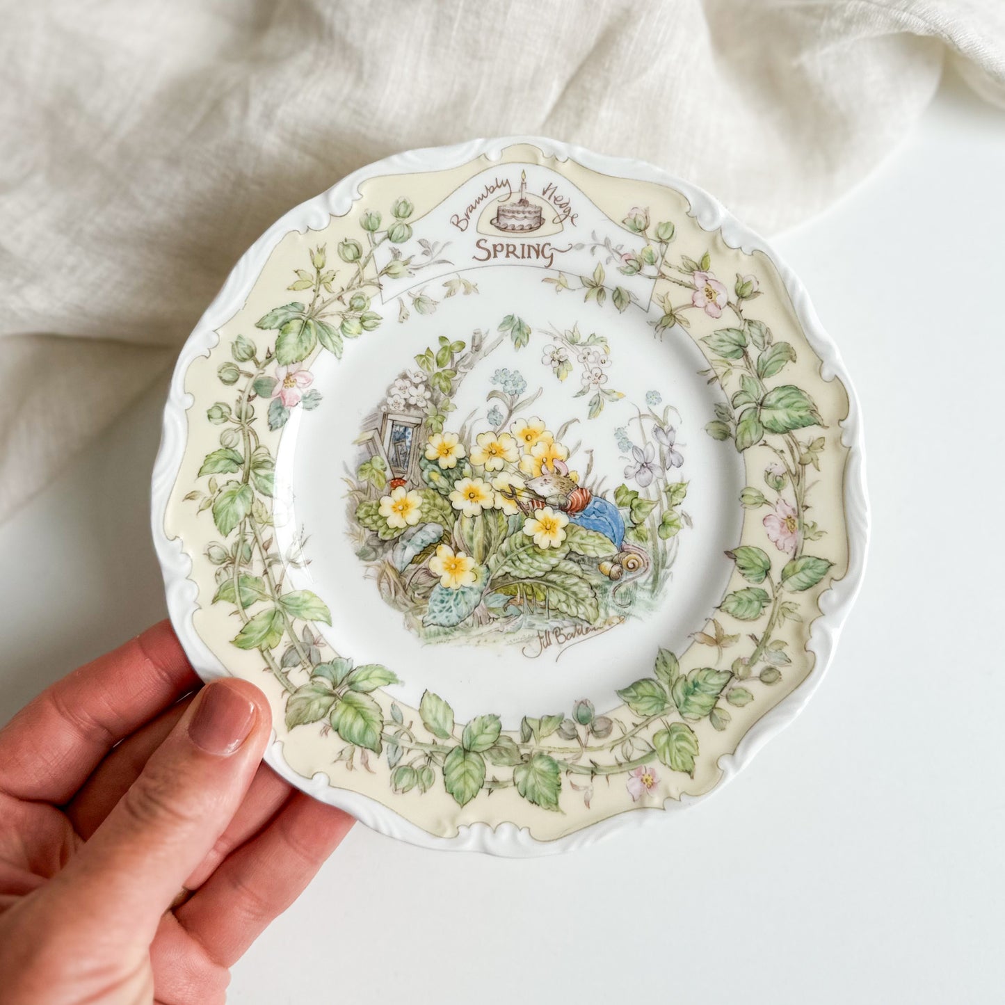 Brambly Hedge ‘Spring’ Tea Plate