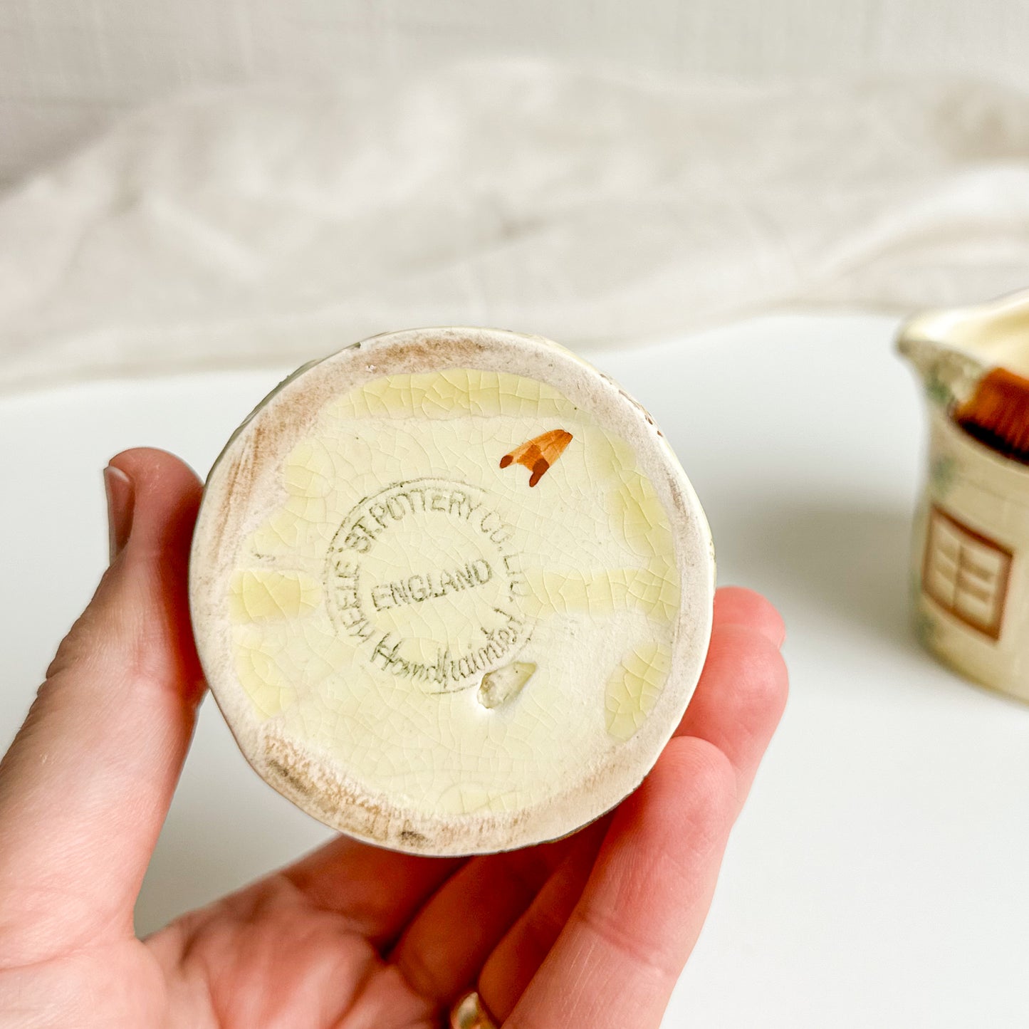 Small Cottage Creamer and Pot