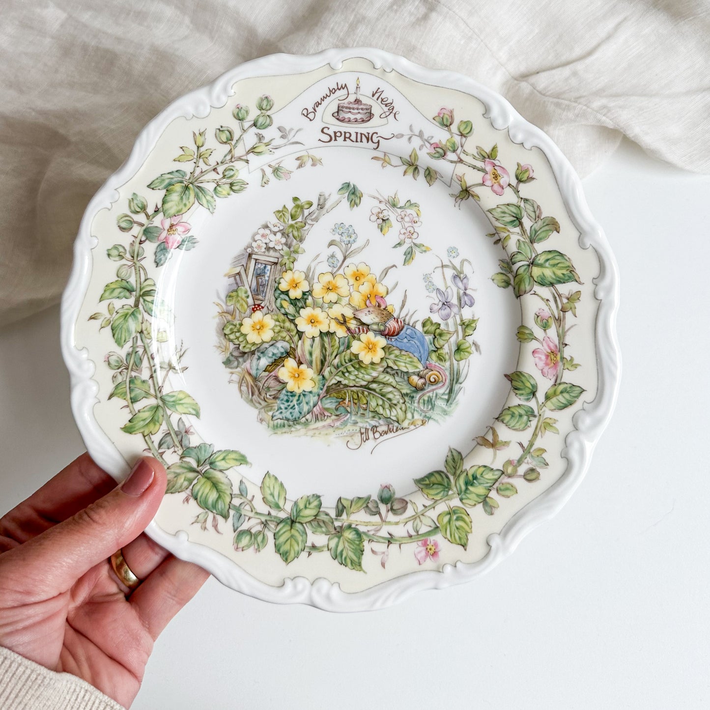 Brambly Hedge Plate - ‘Spring’