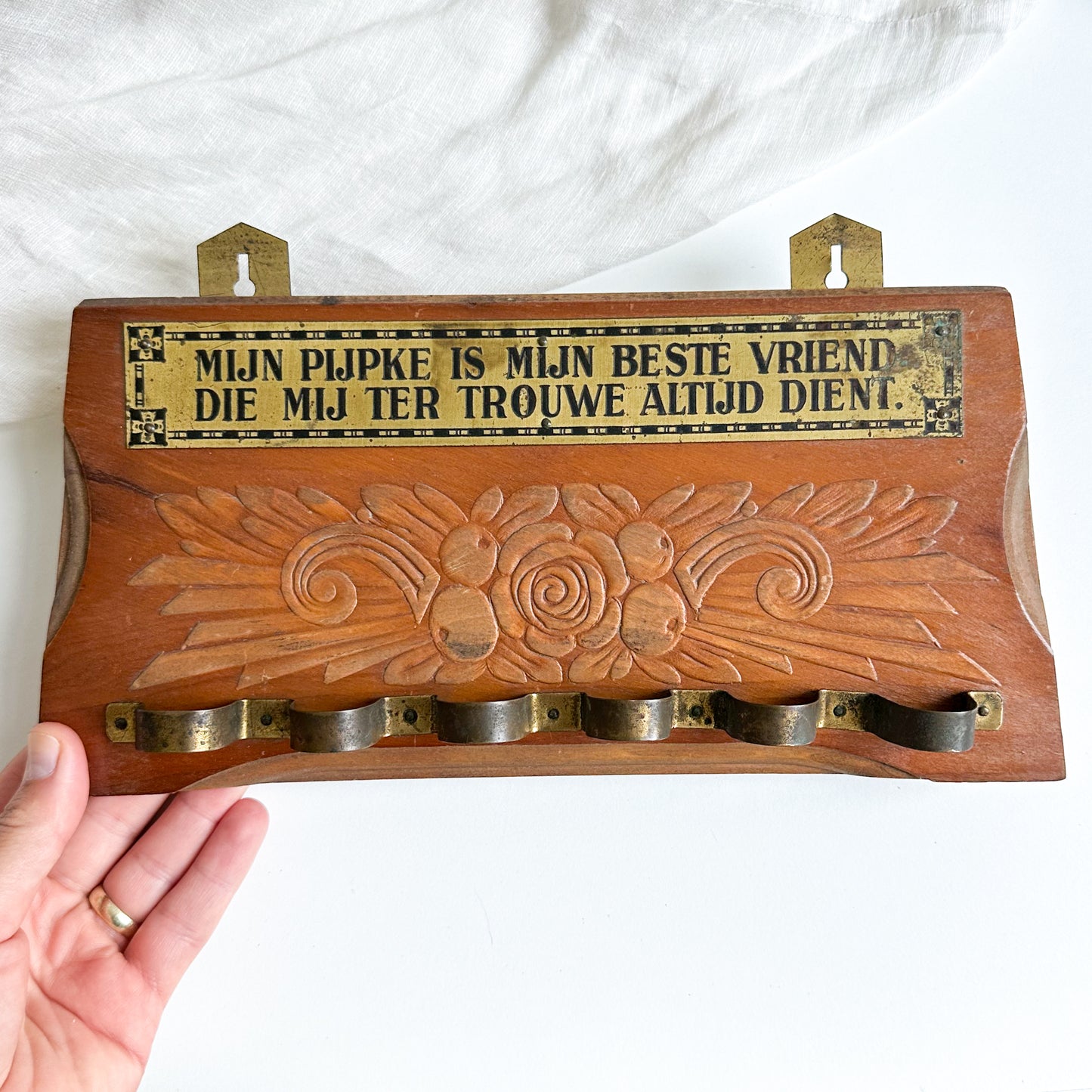 Dutch Wall Pipe Rack