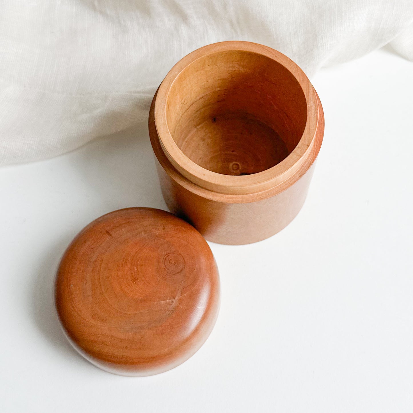 Round Wooden Box