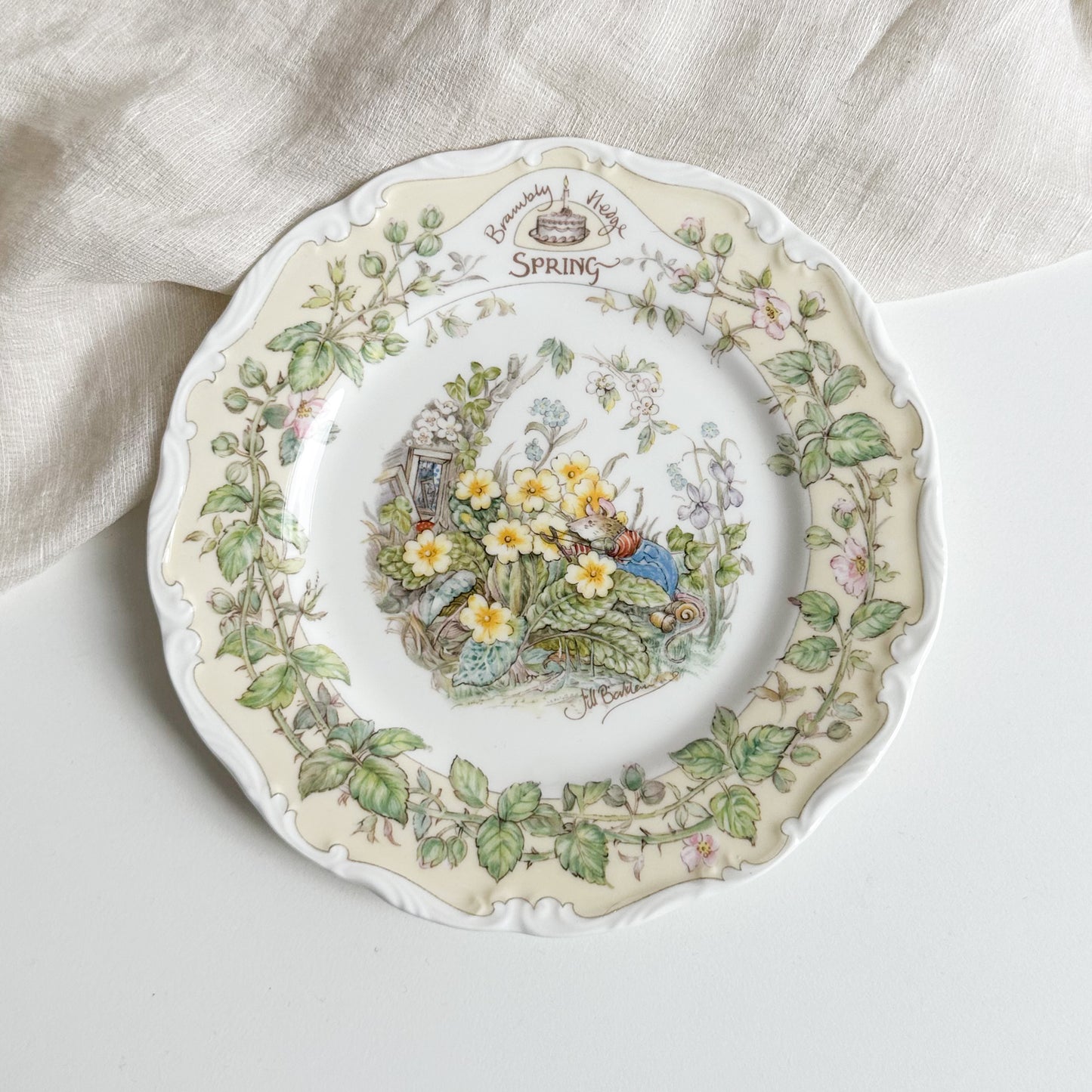Brambly Hedge ‘Spring’ Tea Plate