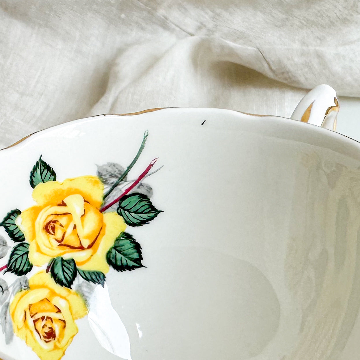 Royal Standard Trio (yellow)