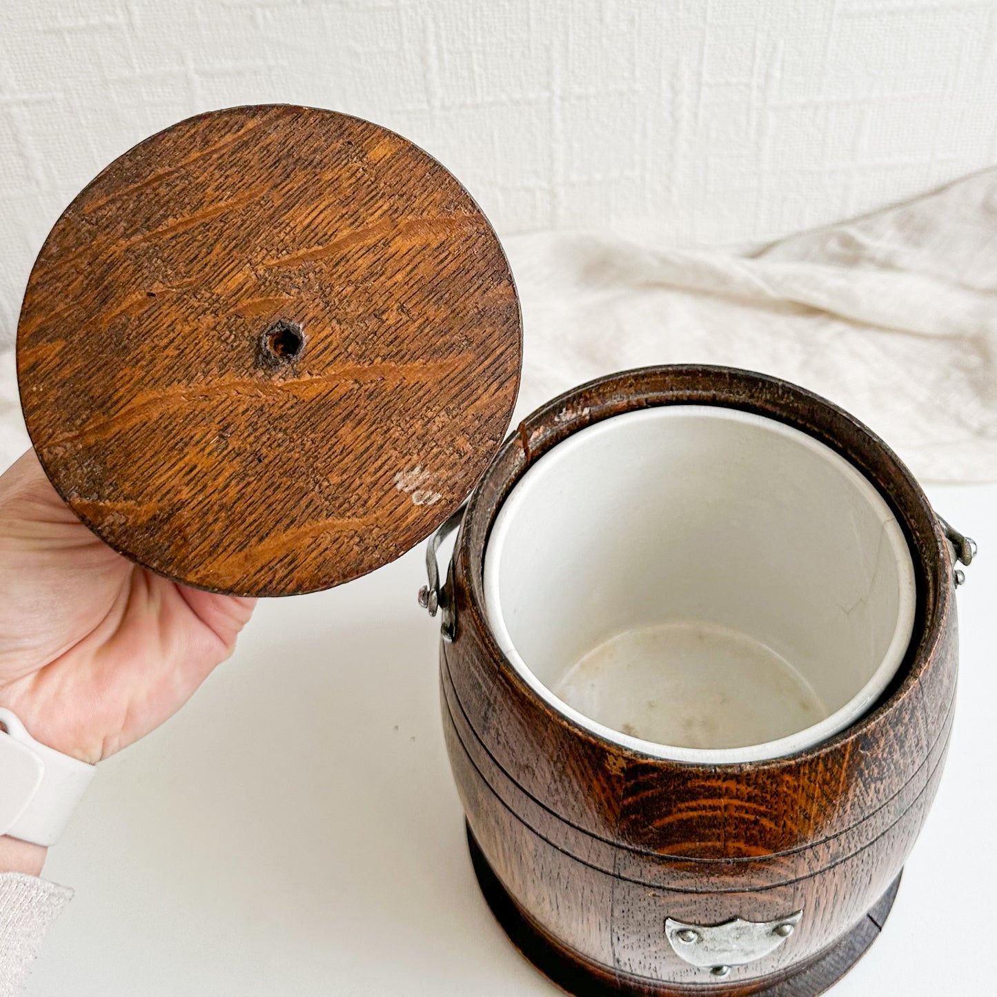 Oak Biscuit Barrel
