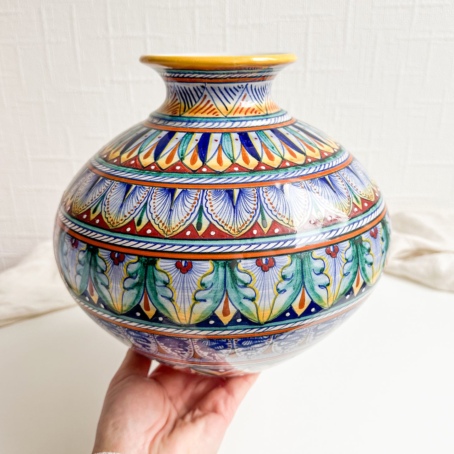 Large Terra di Siena Vase