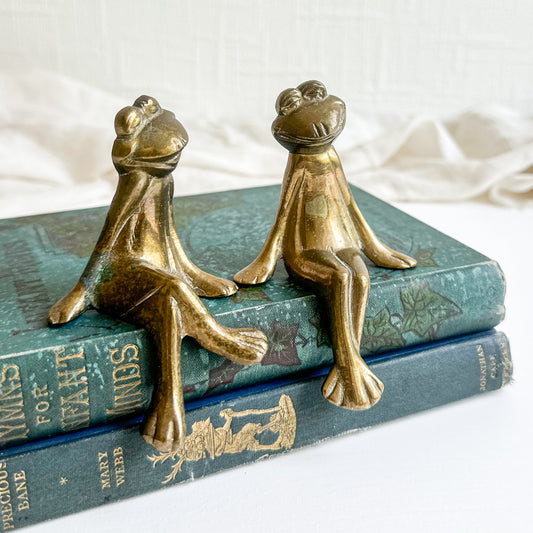 Pair of Shelf Sitting Frogs