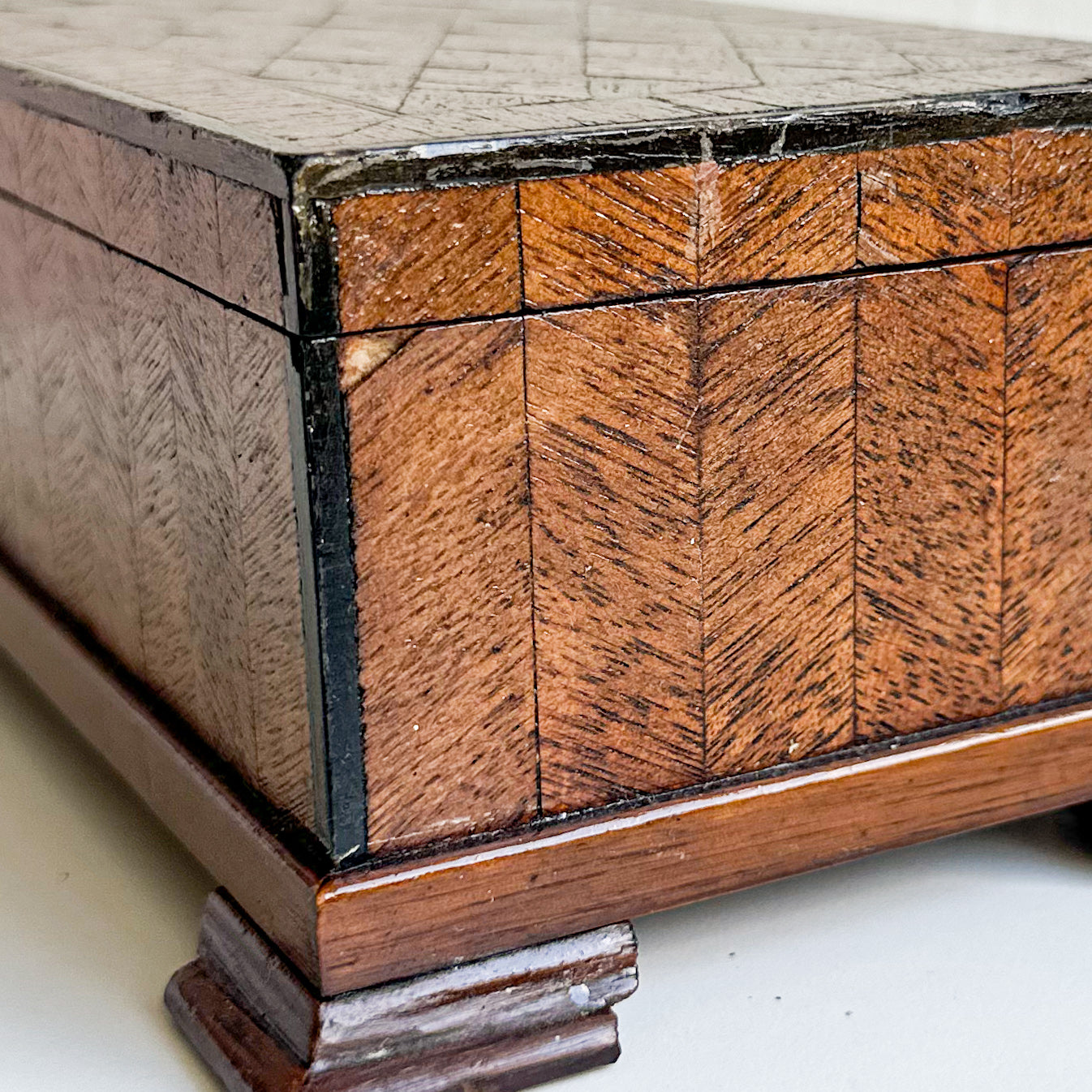 Geometric Inlay Box