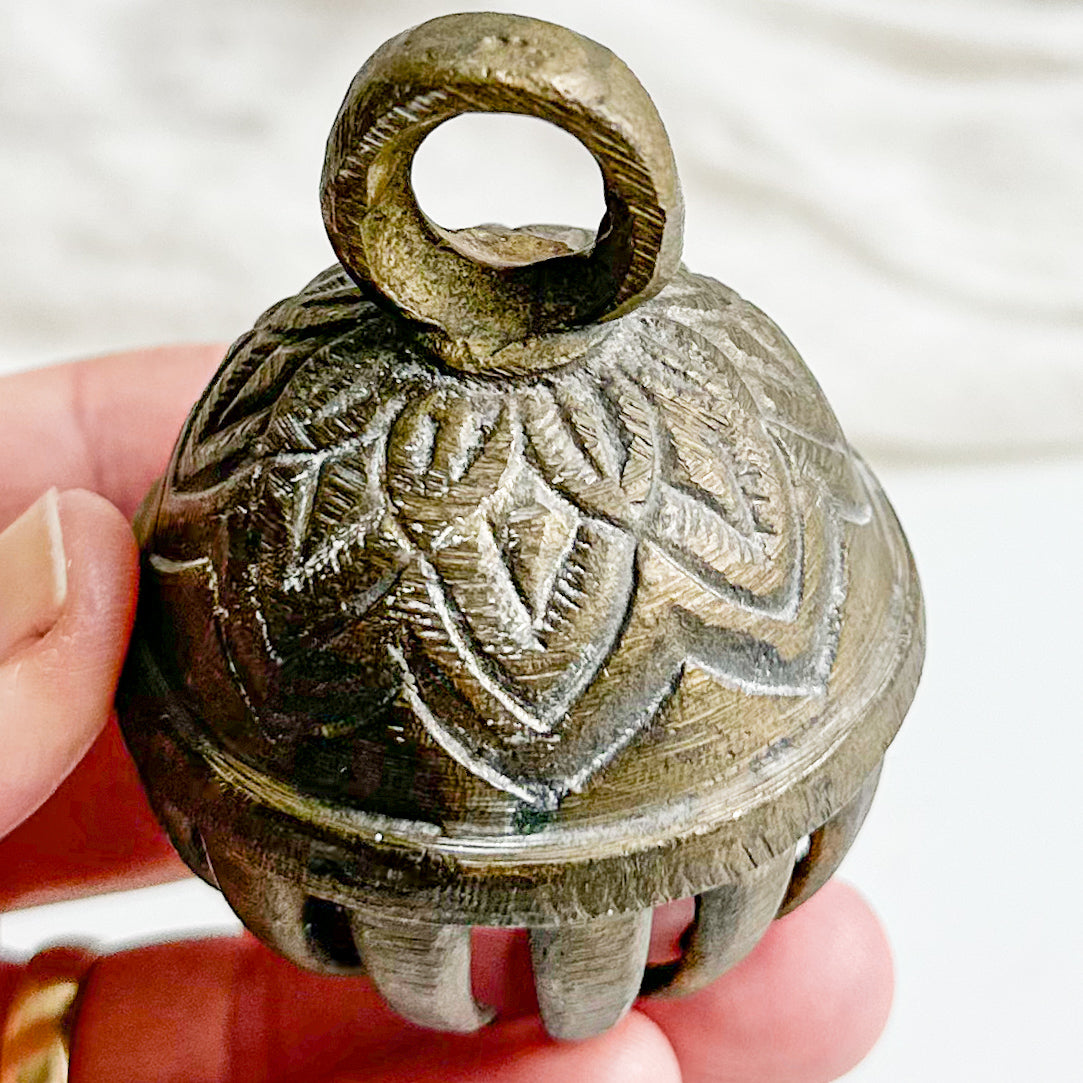 Elephant Claw Bell