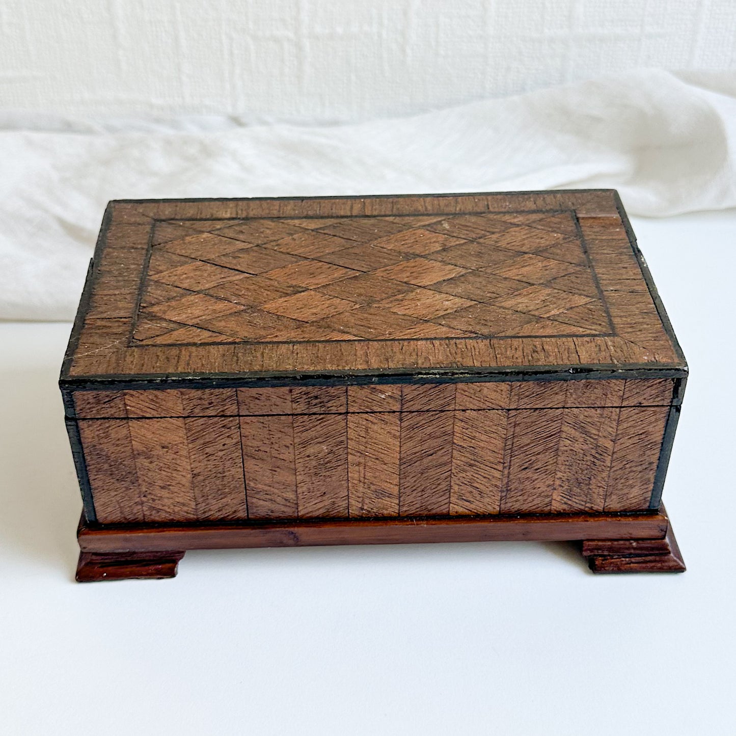 Geometric Inlay Box