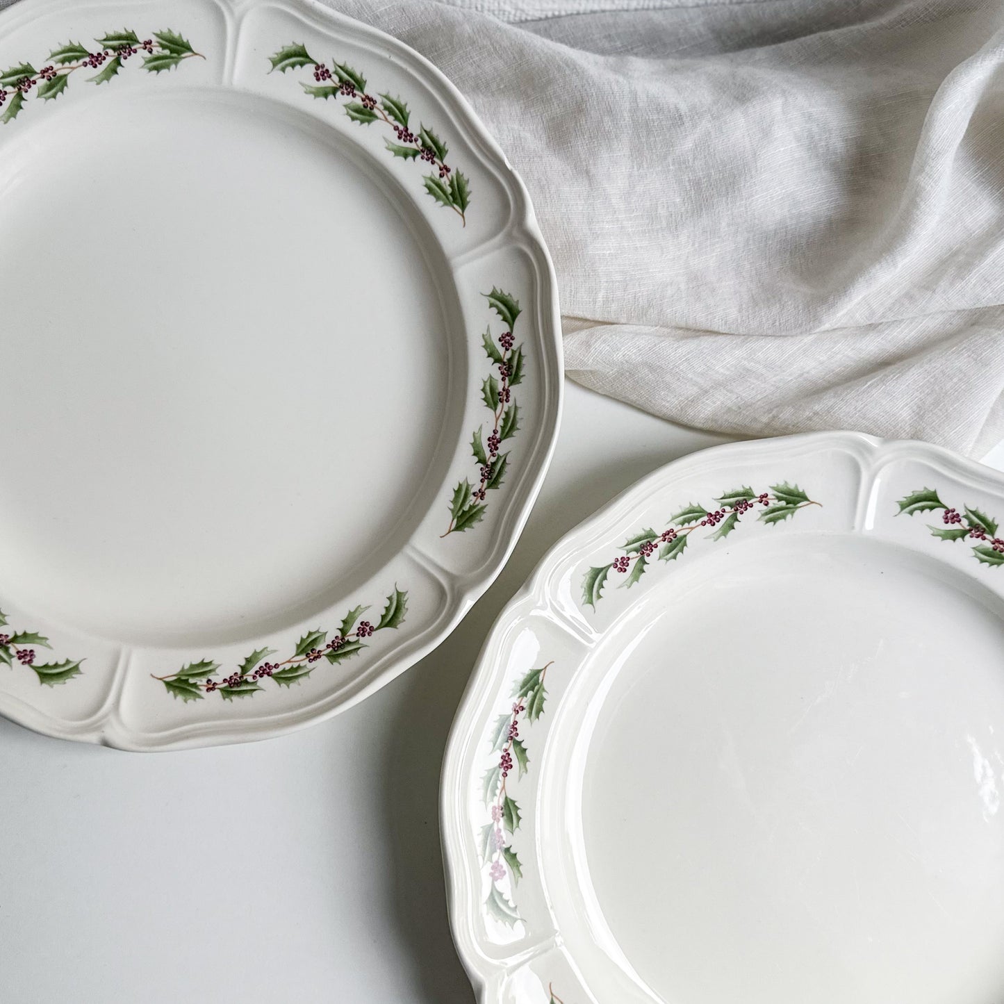 Pair of Wedgwood Dinner Plates