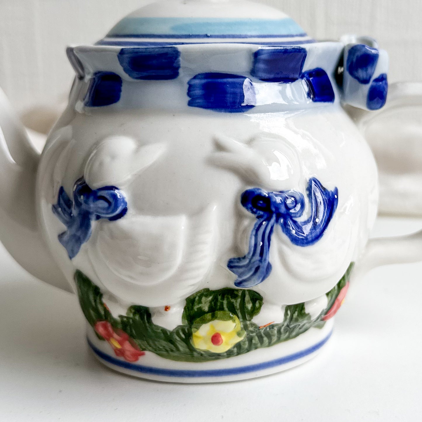 Small Teapot with Geese and Bow