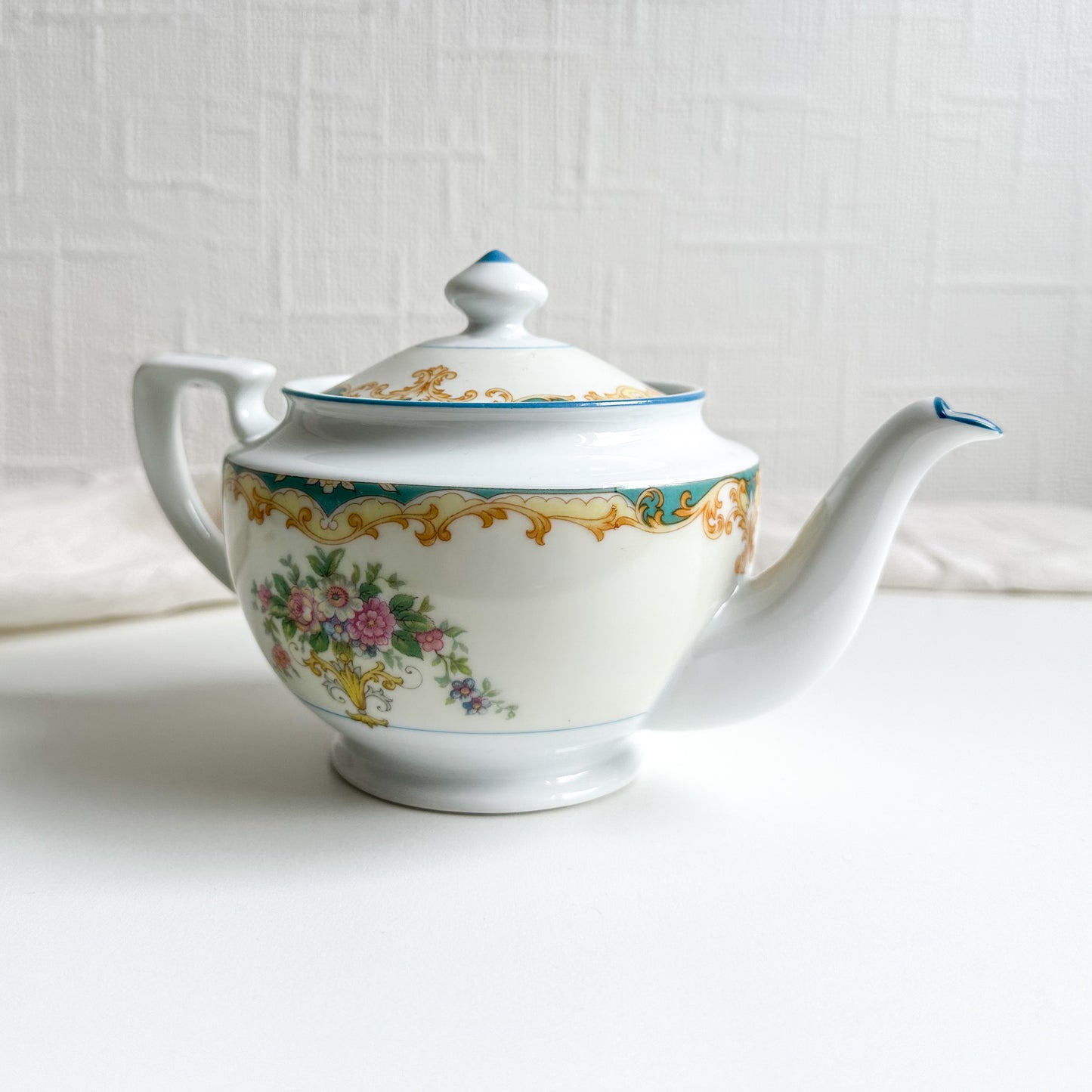 Noritaké Small Teapot