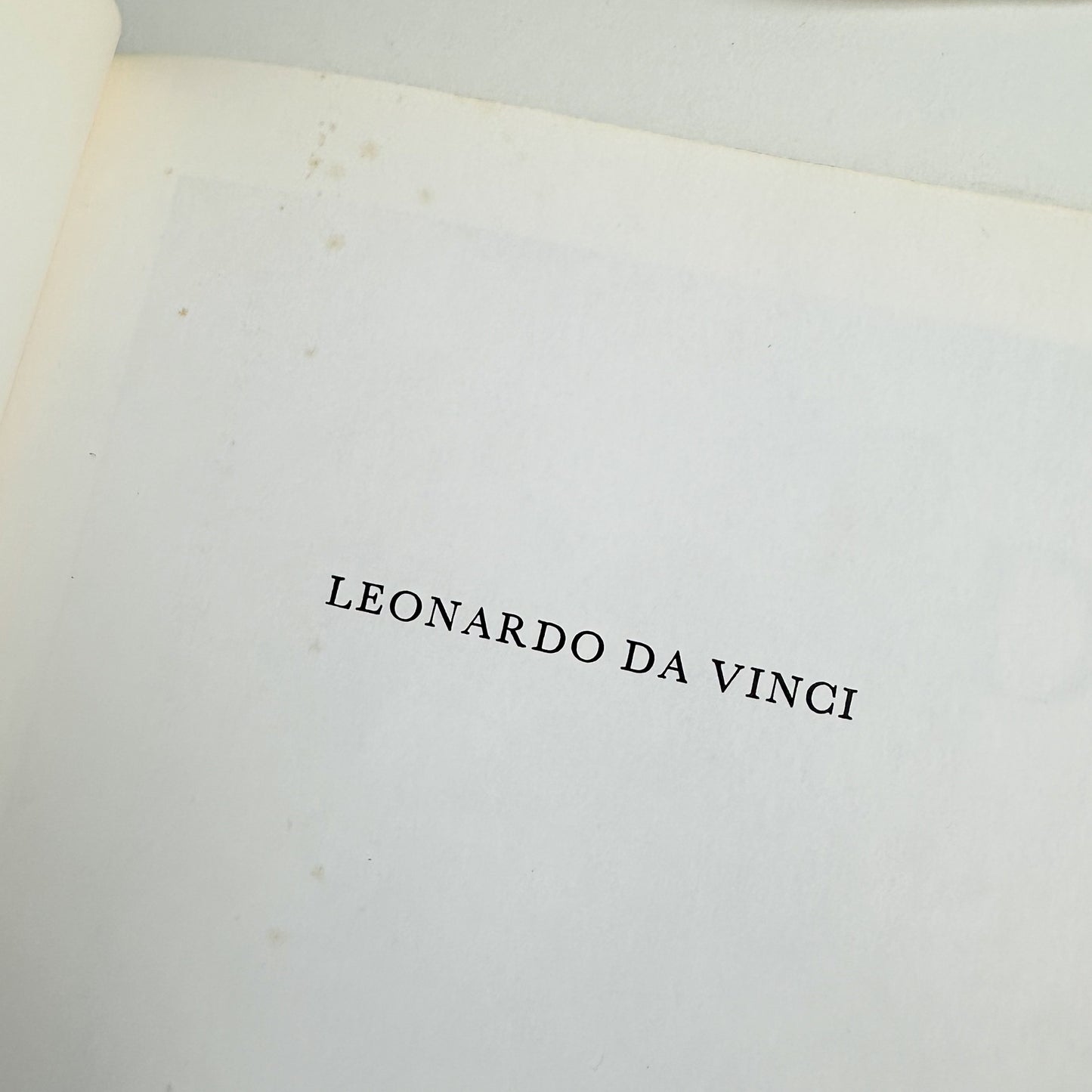 Leonardo Da Vinci Book with Coloured Plates