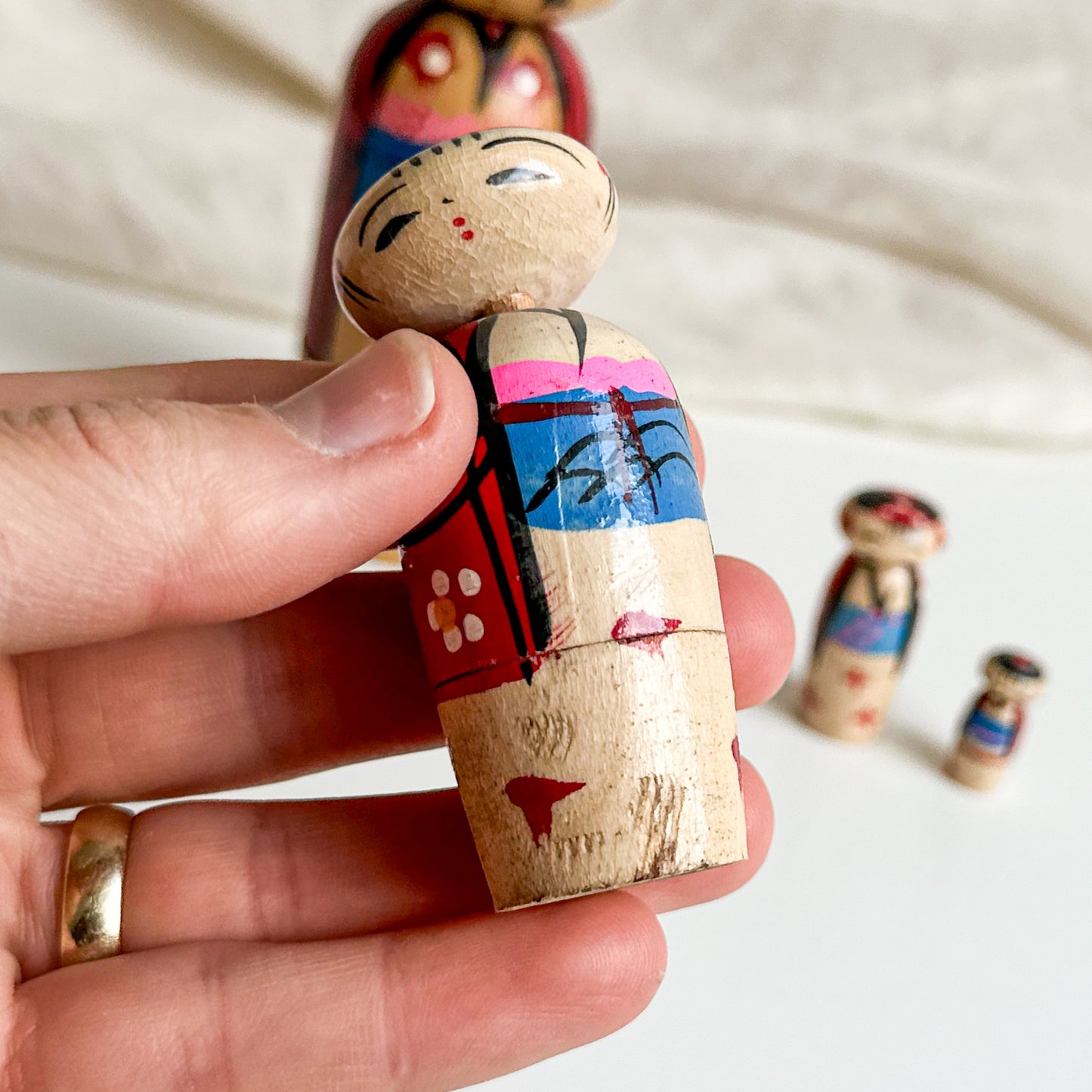 Vintage Kokeshi Bobblehead Nesting Dolls