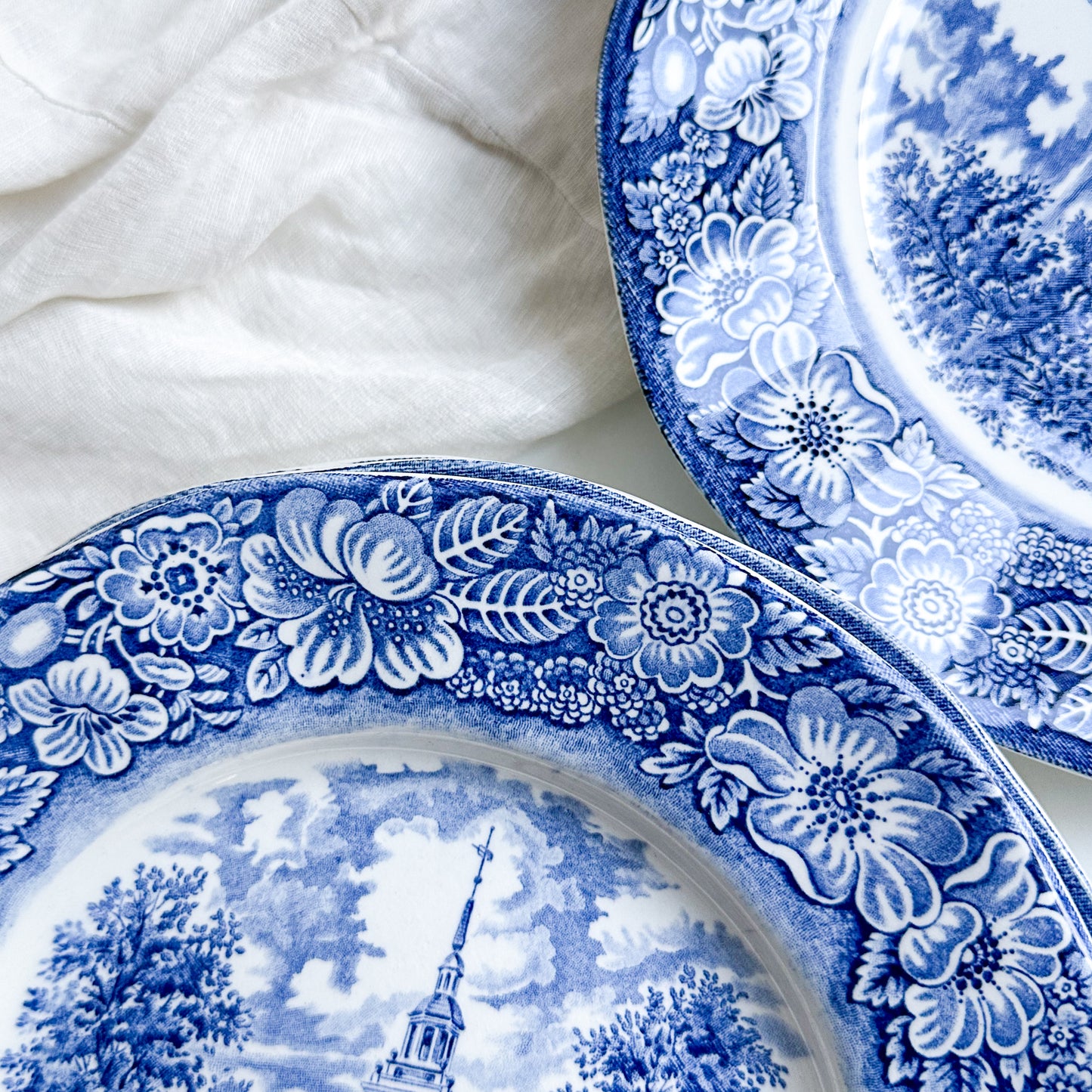 Set of 6 Blue and White Plates