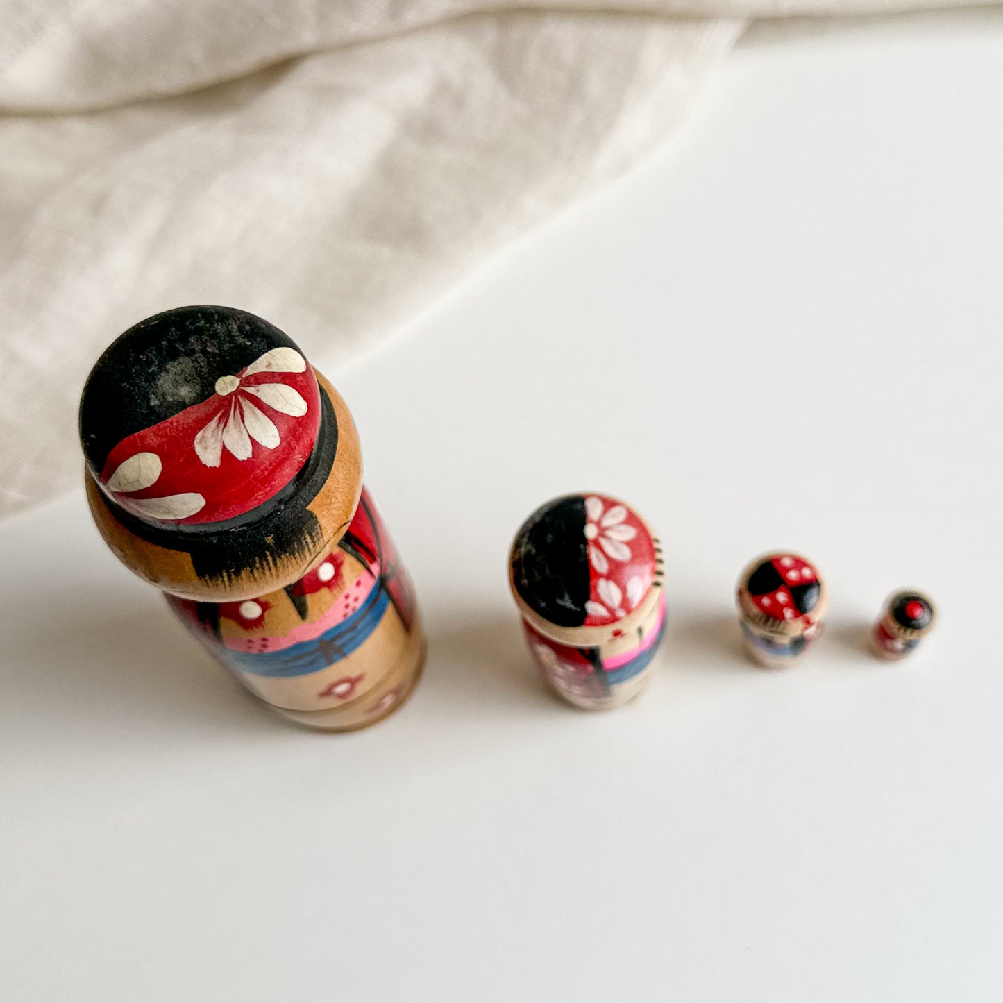 Vintage Kokeshi Bobblehead Nesting Dolls