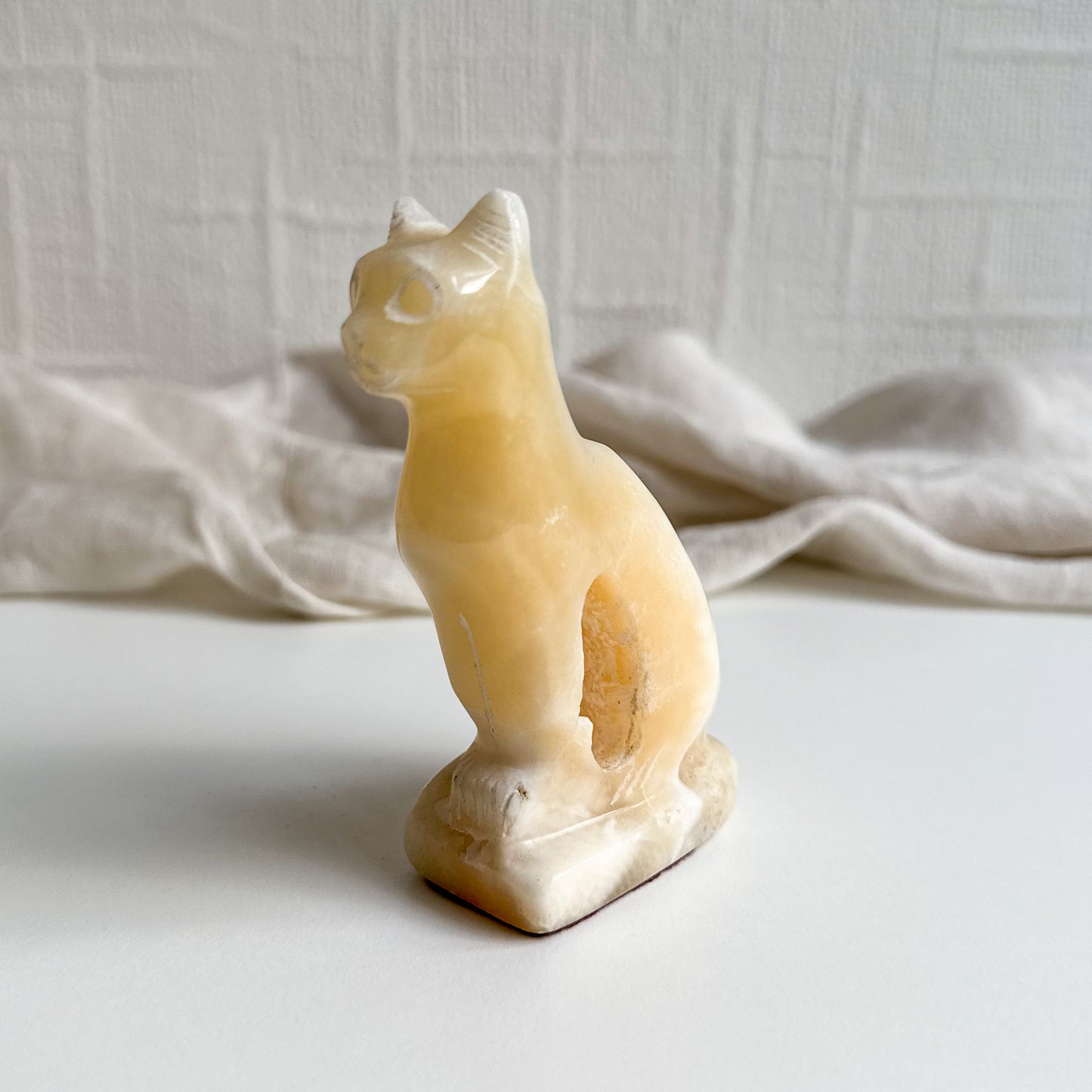 Hand Carved Onyx Cat Figurine