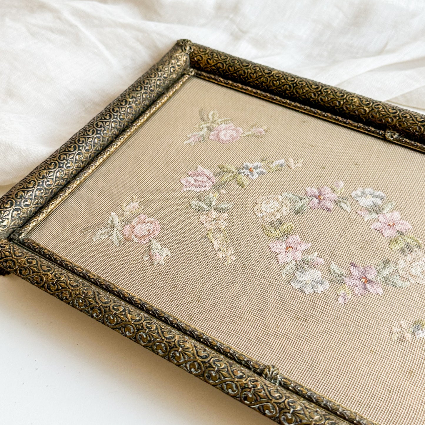Vanity Tray with Embroidery