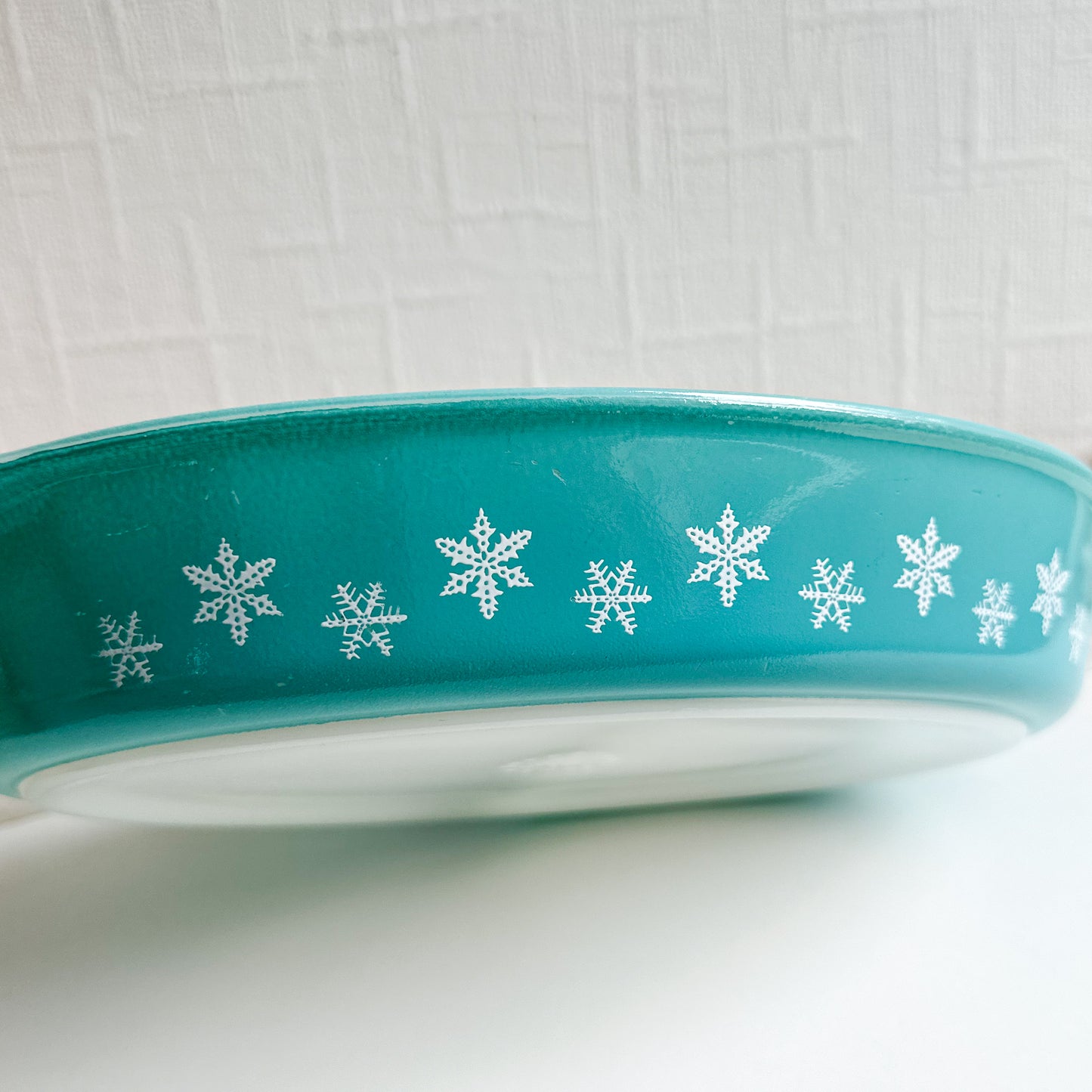 Pyrex JAJ Snowflake Divided Casserole Dish