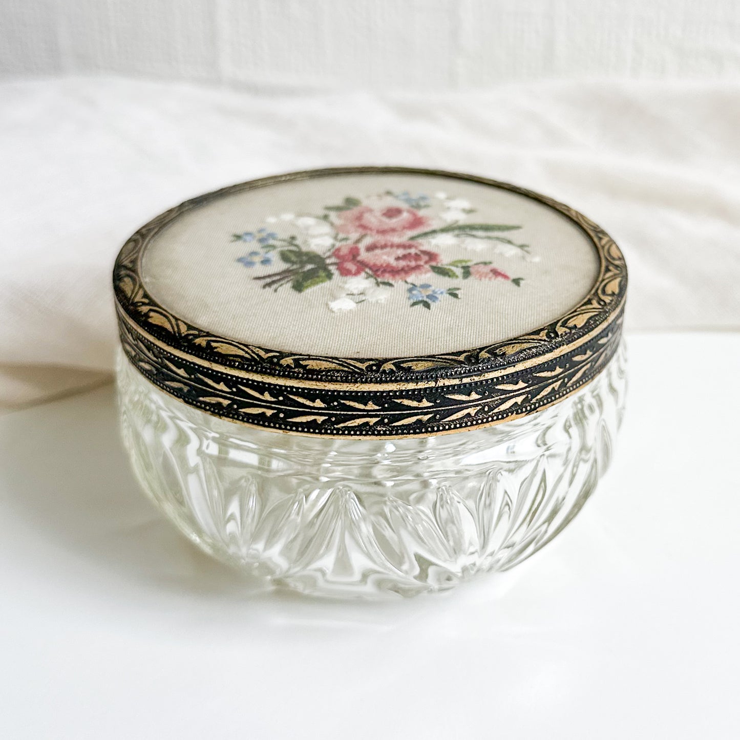 Vanity Trinket / Powder Jar