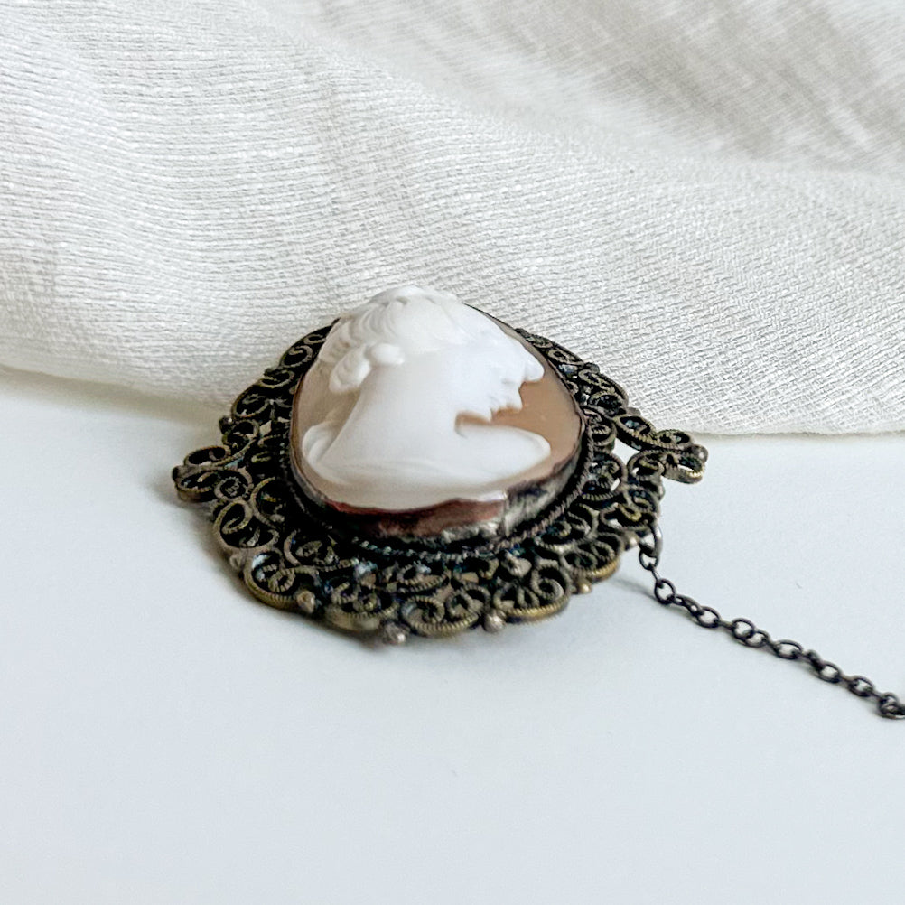 Art Deco Shell Cameo Brooch