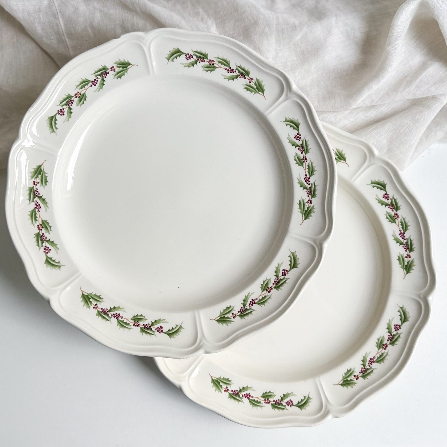 Pair of Wedgwood Dinner Plates