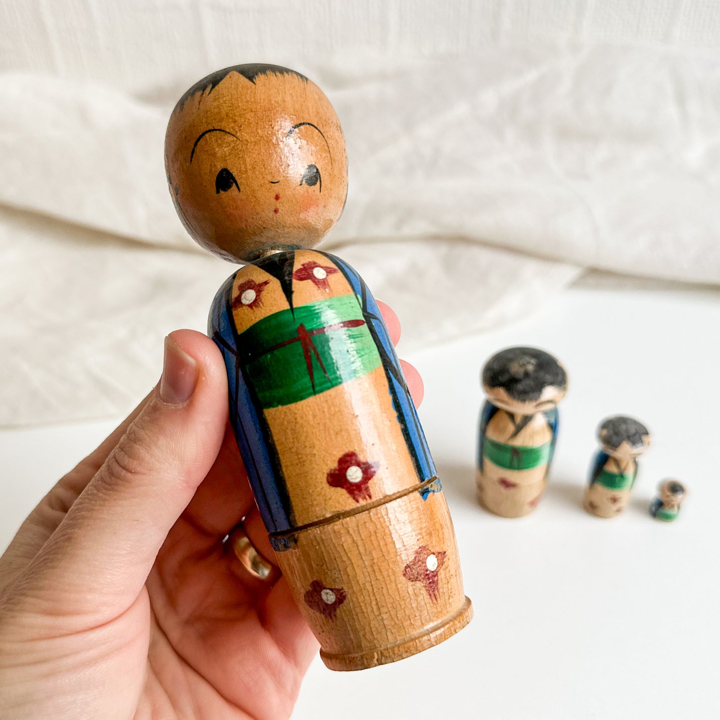 Vintage Kokeshi Bobblehead Nesting Dolls