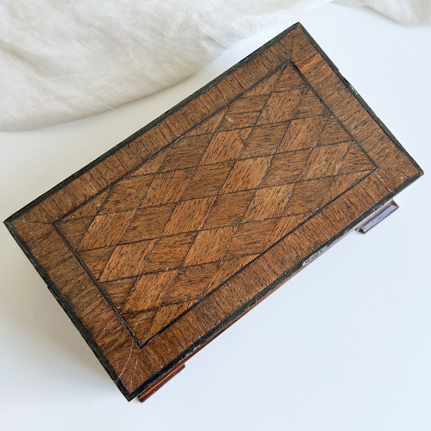 Geometric Inlay Box