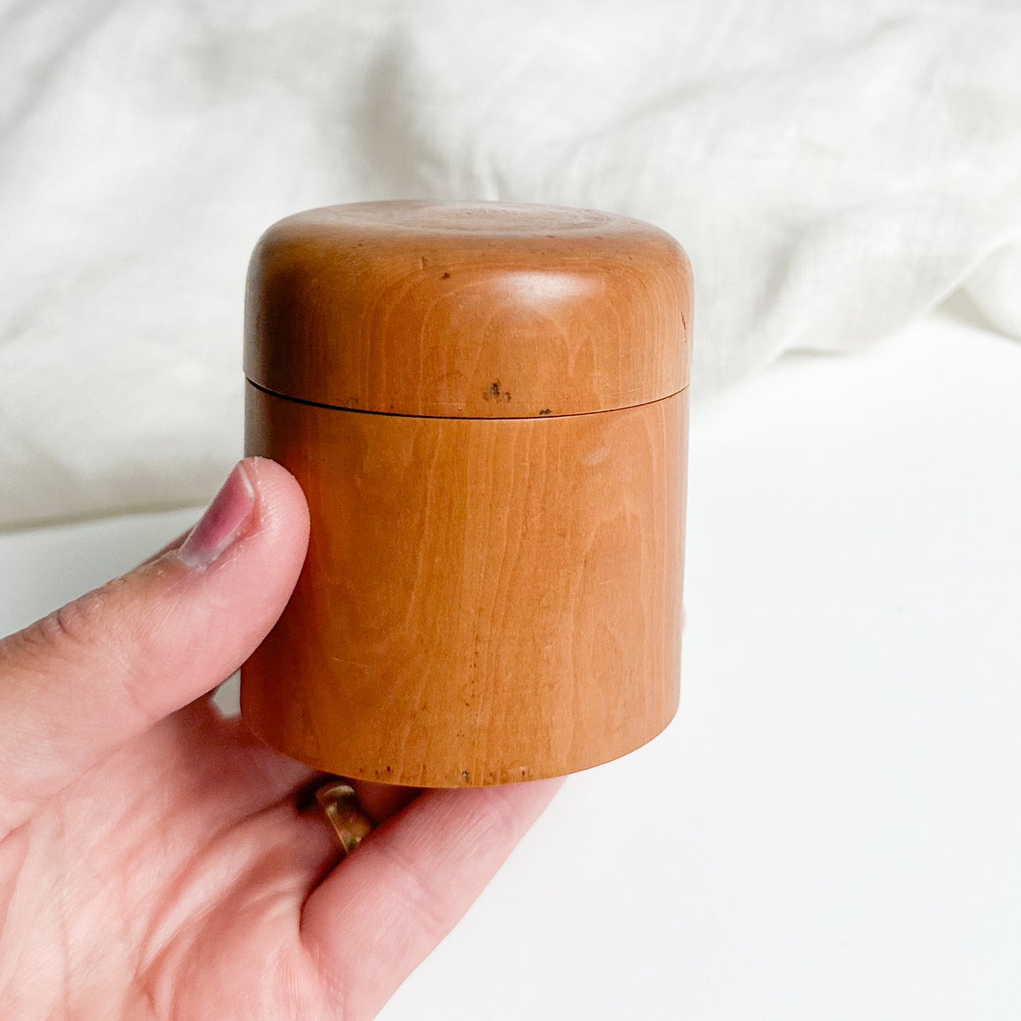 Round Wooden Box