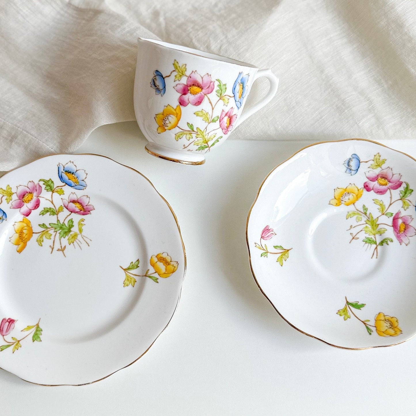 Royal Albert “Anemone” Trio