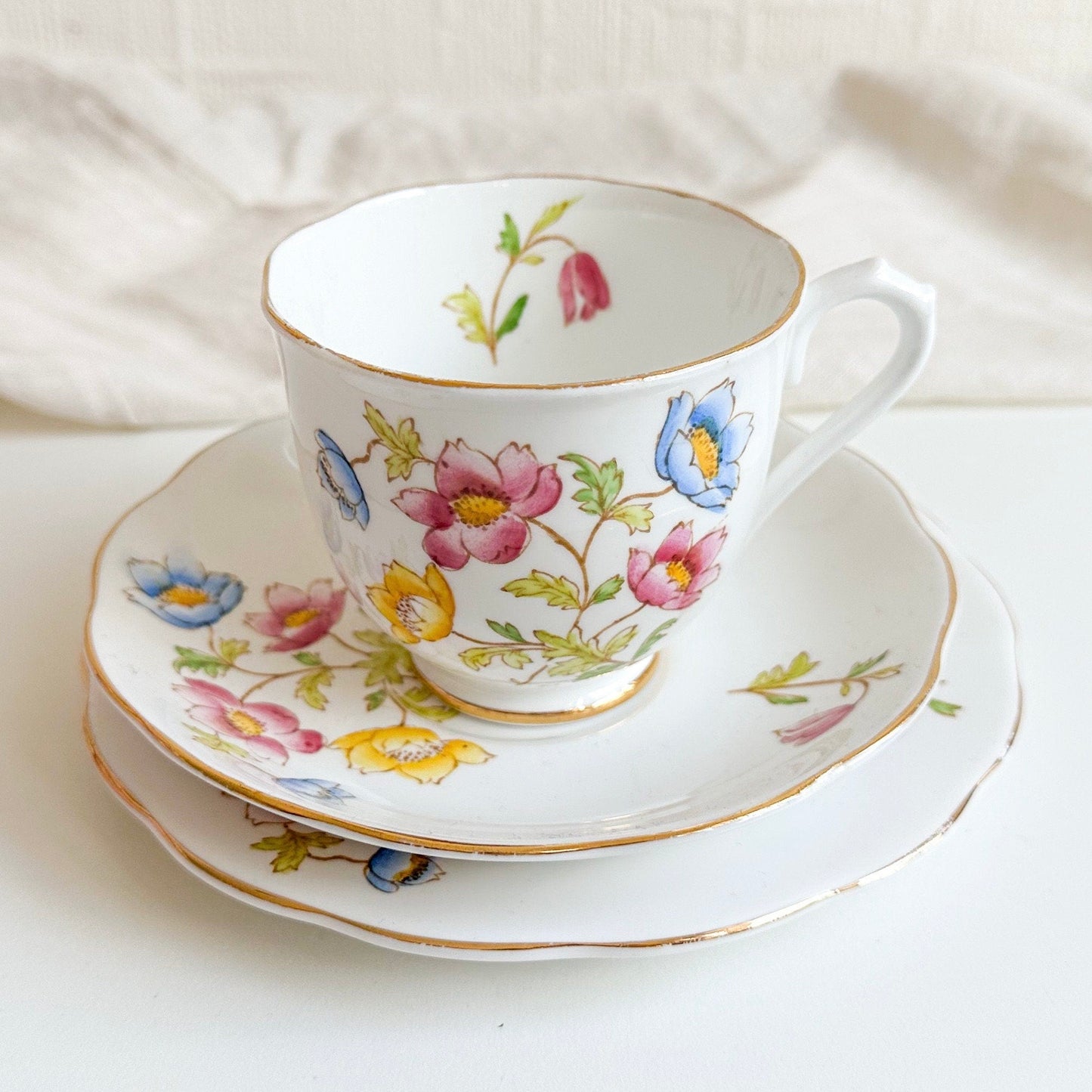 Royal Albert “Anemone” Trio