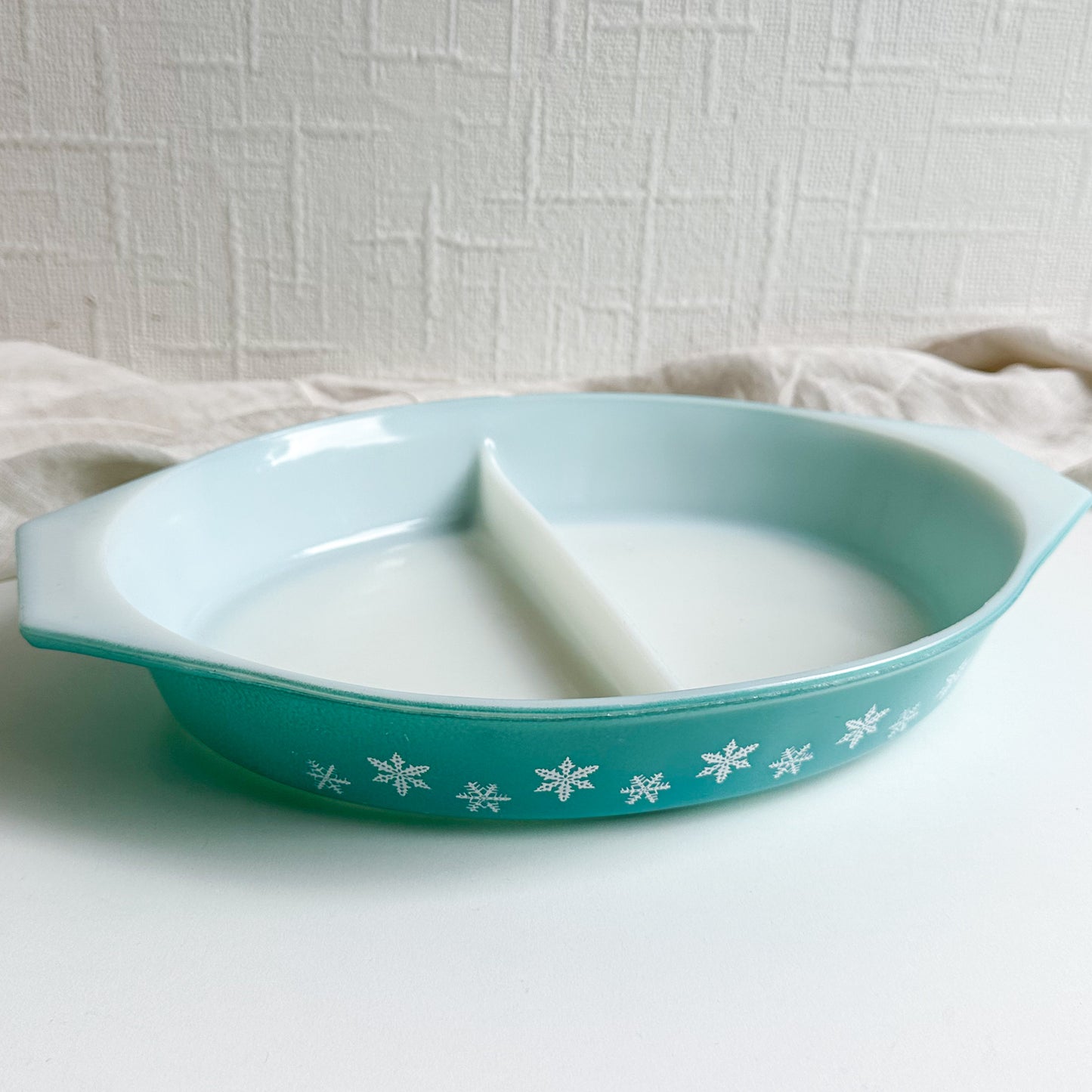 Pyrex JAJ Snowflake Divided Casserole Dish