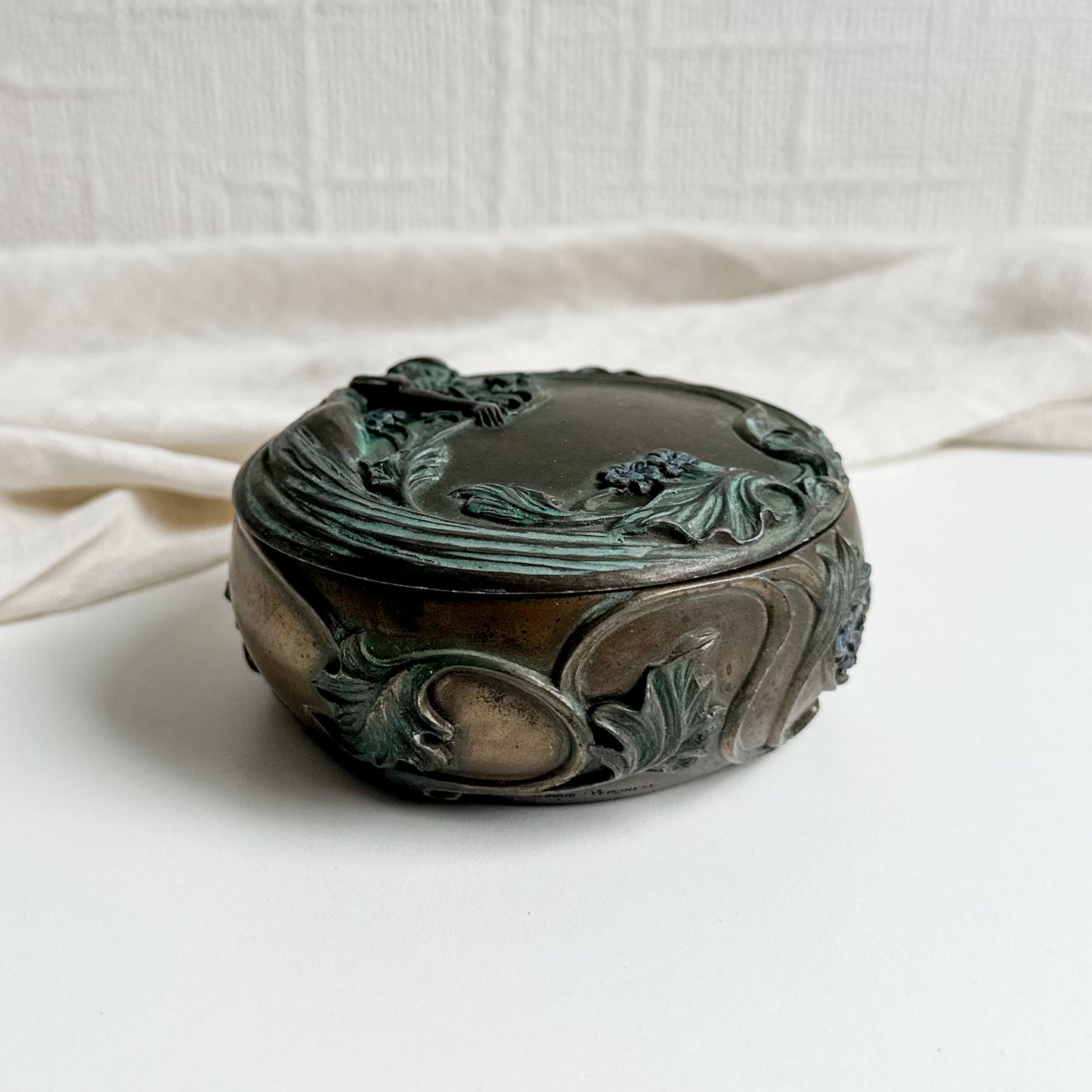 Round Trinket Box with Fairy Design