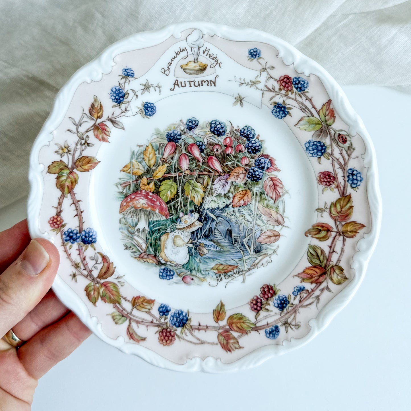 Brambly Hedge ‘Autumn’ Tea Plate