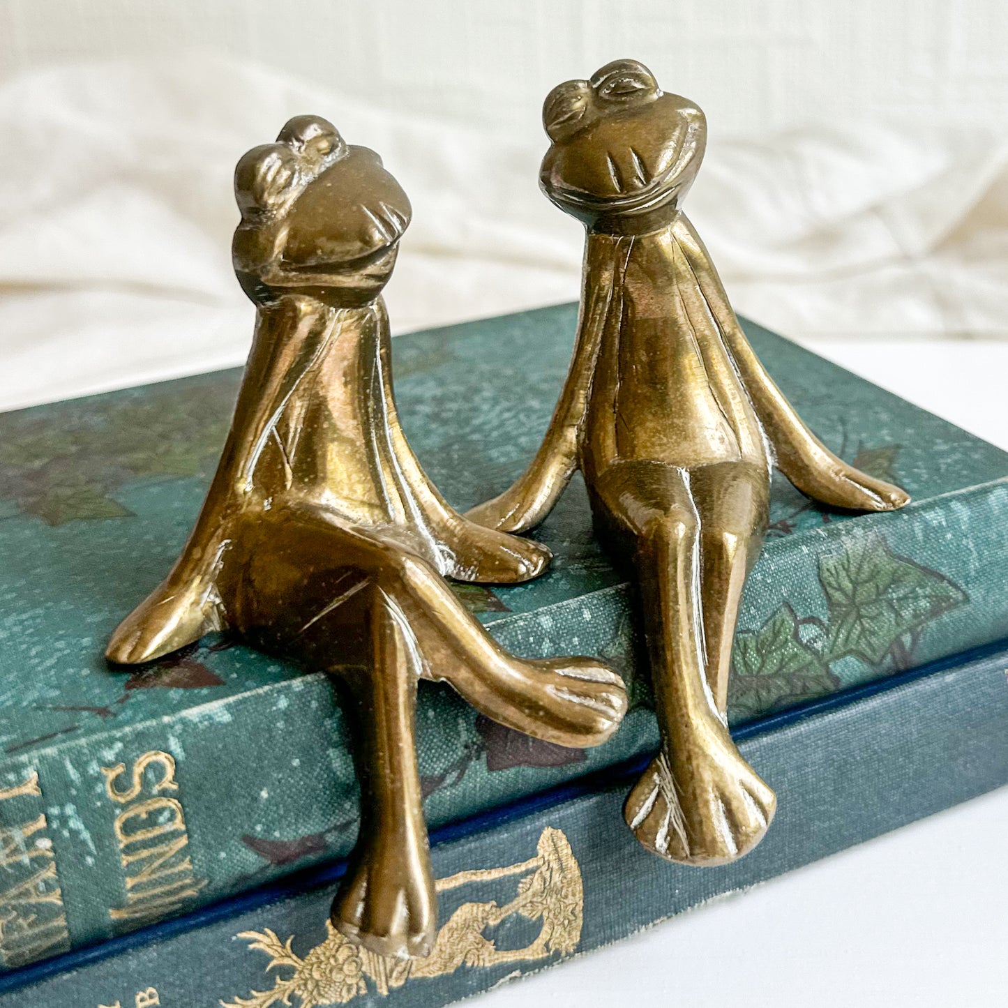Pair of Shelf Sitting Frogs