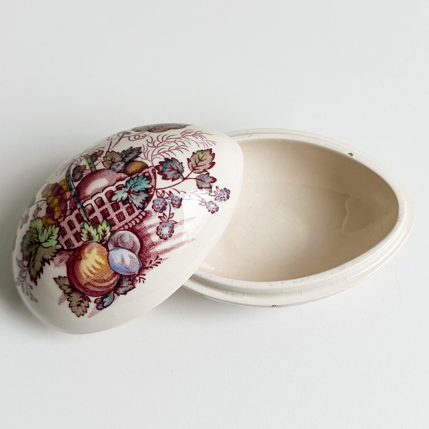 Mason’s Egg Shaped Trinket Box