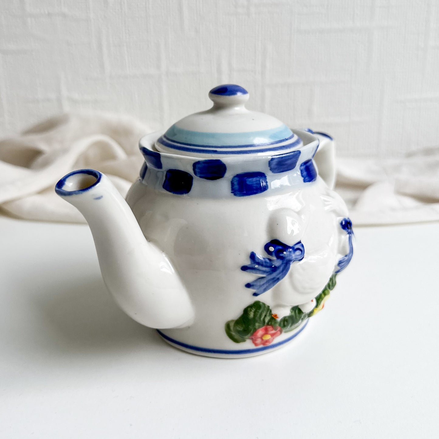 Small Teapot with Geese and Bow