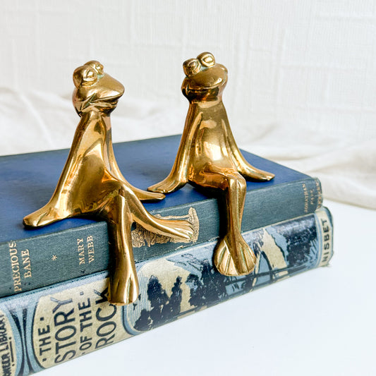 Pair of Shelf Sitting Frogs