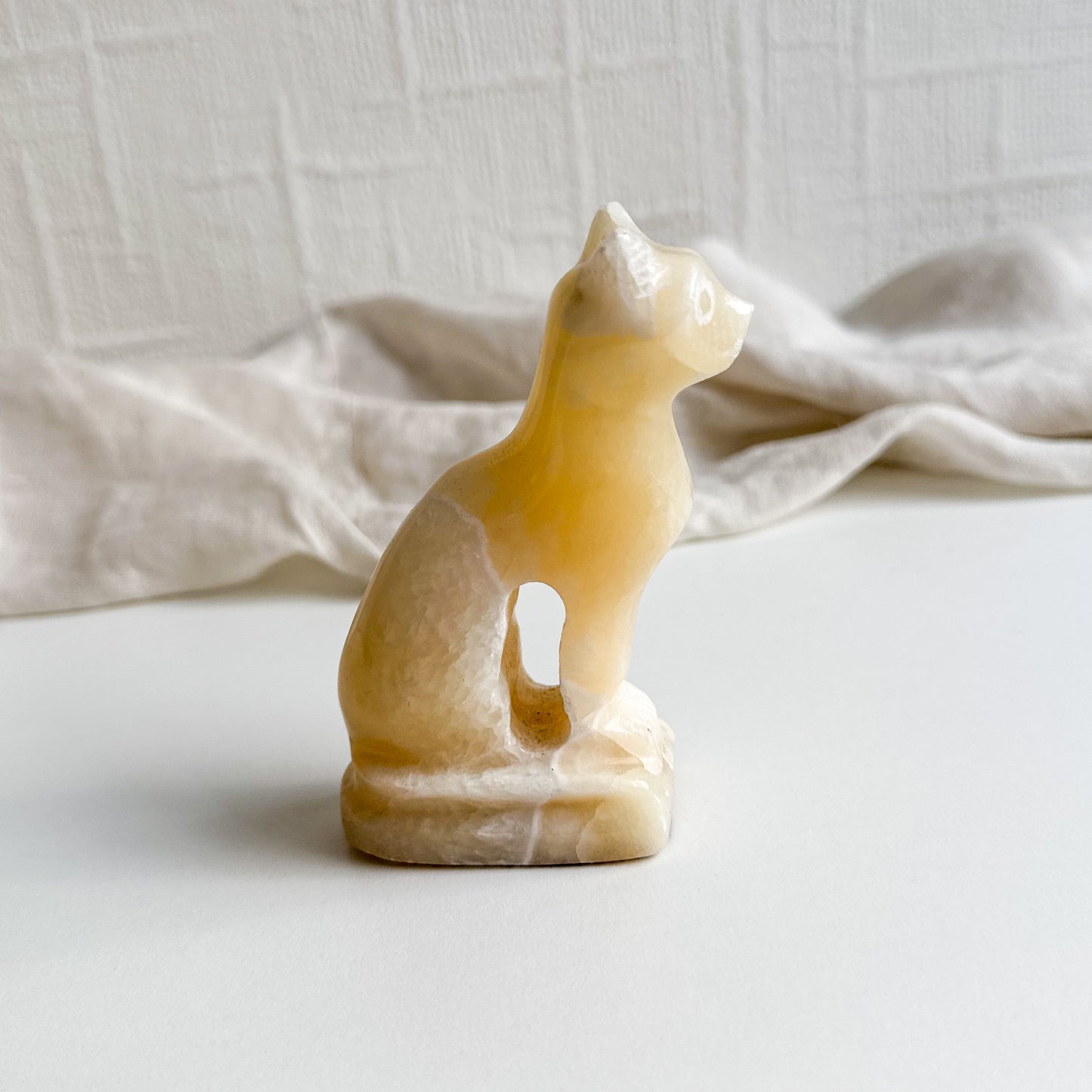 Hand Carved Onyx Cat Figurine