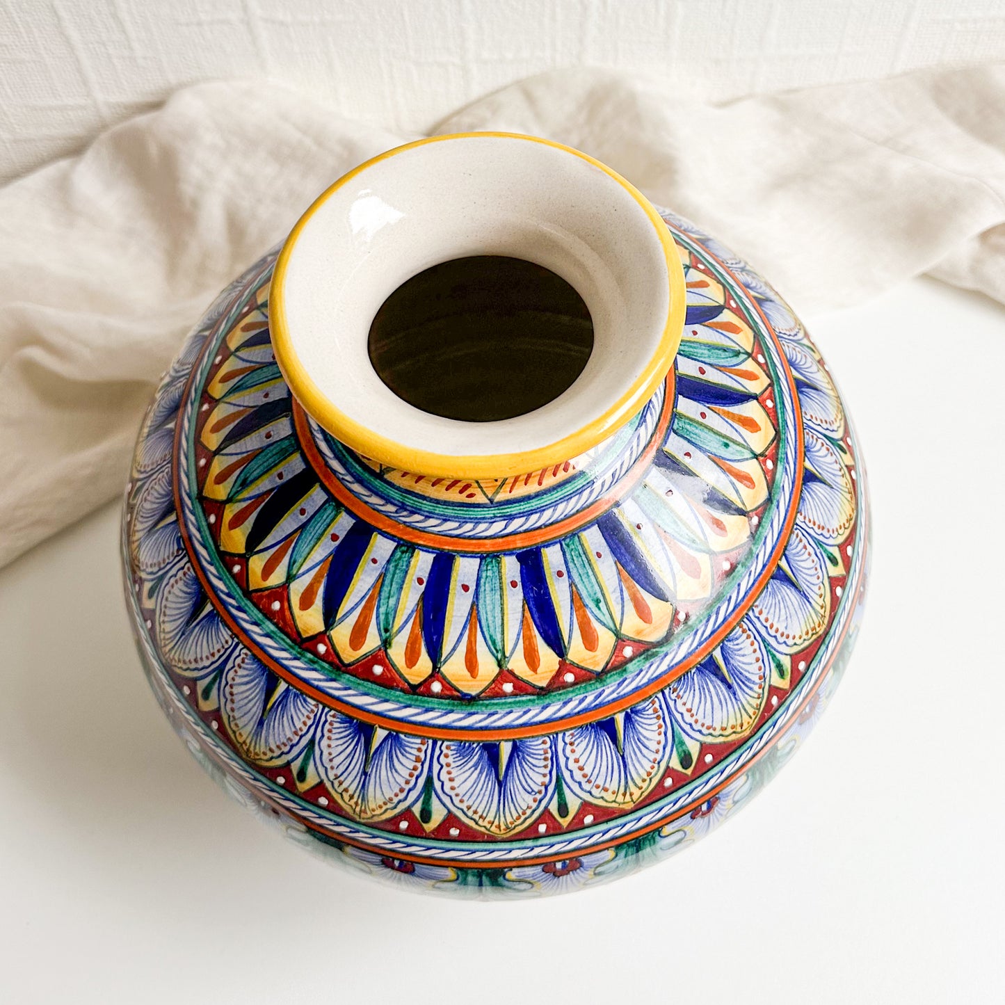 Large Terra di Siena Vase