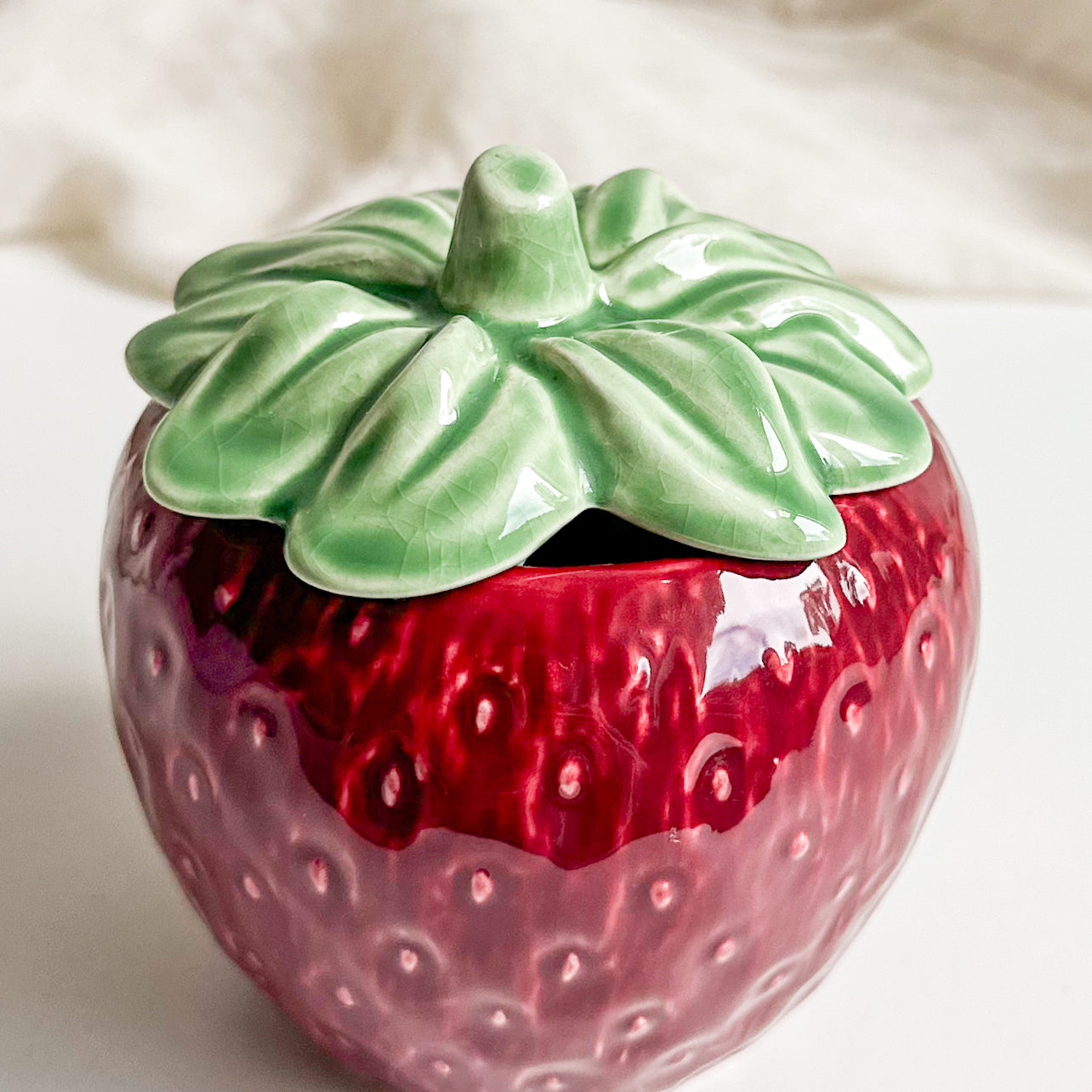 Sylvac Strawberry Jam Pot