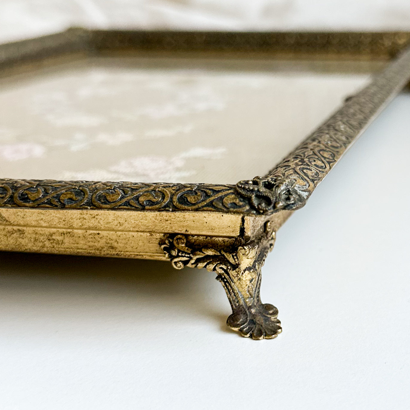Vanity Tray with Embroidery