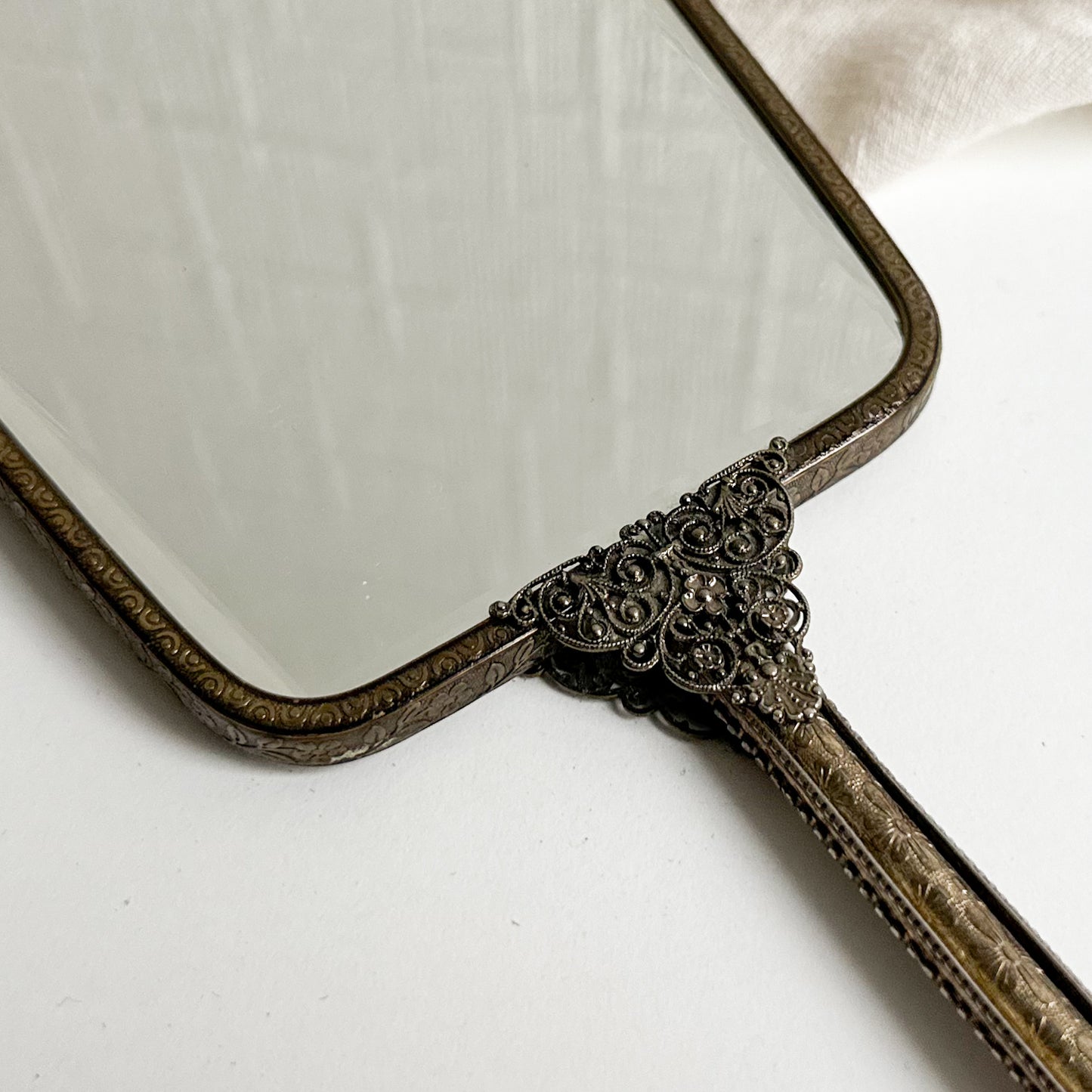 Handheld Mirror with Embroidery
