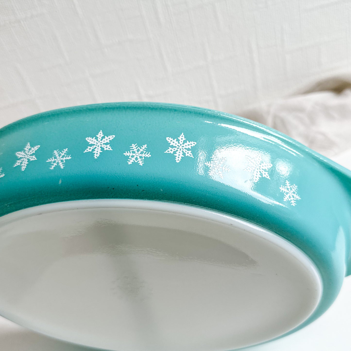 Pyrex JAJ Snowflake Divided Casserole Dish