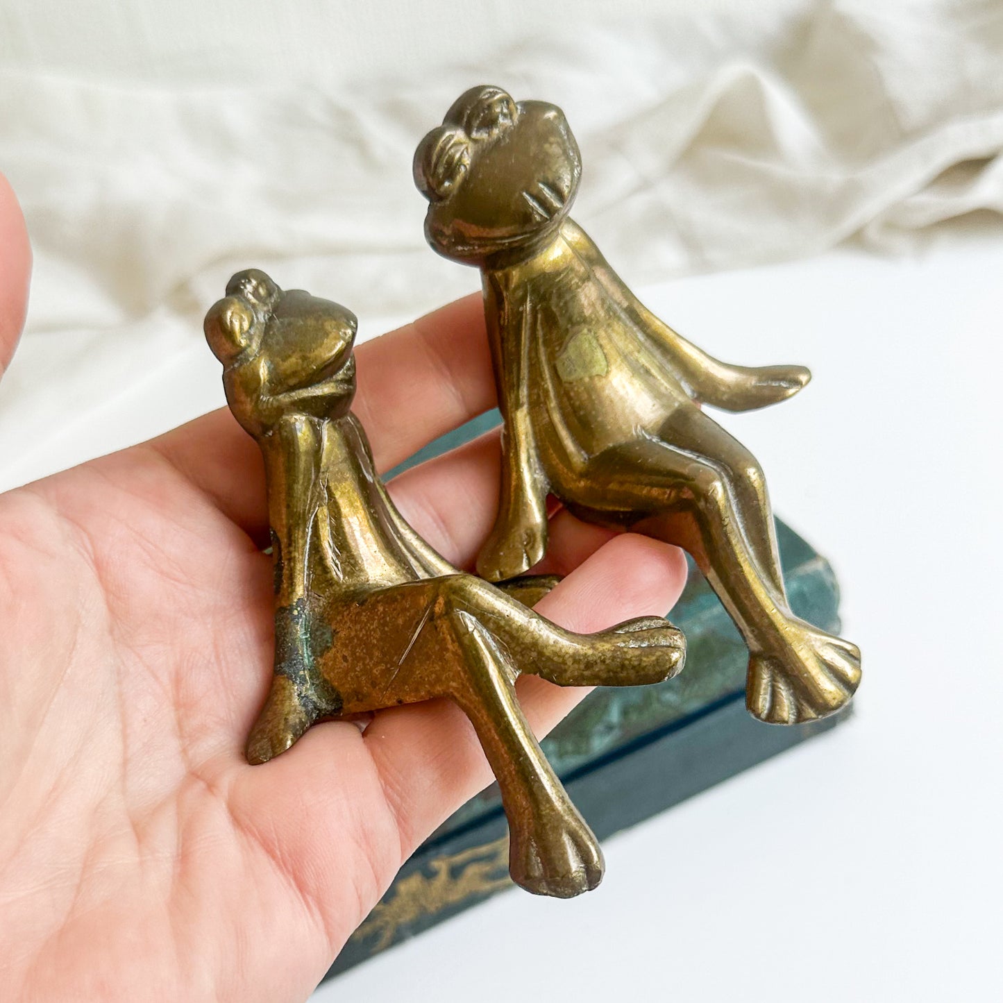 Pair of Shelf Sitting Frogs