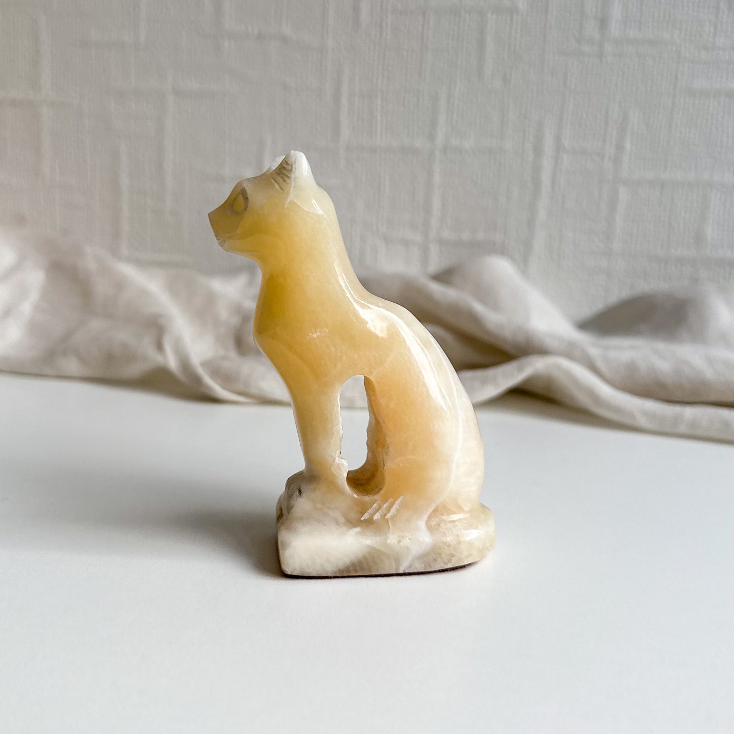 Hand Carved Onyx Cat Figurine