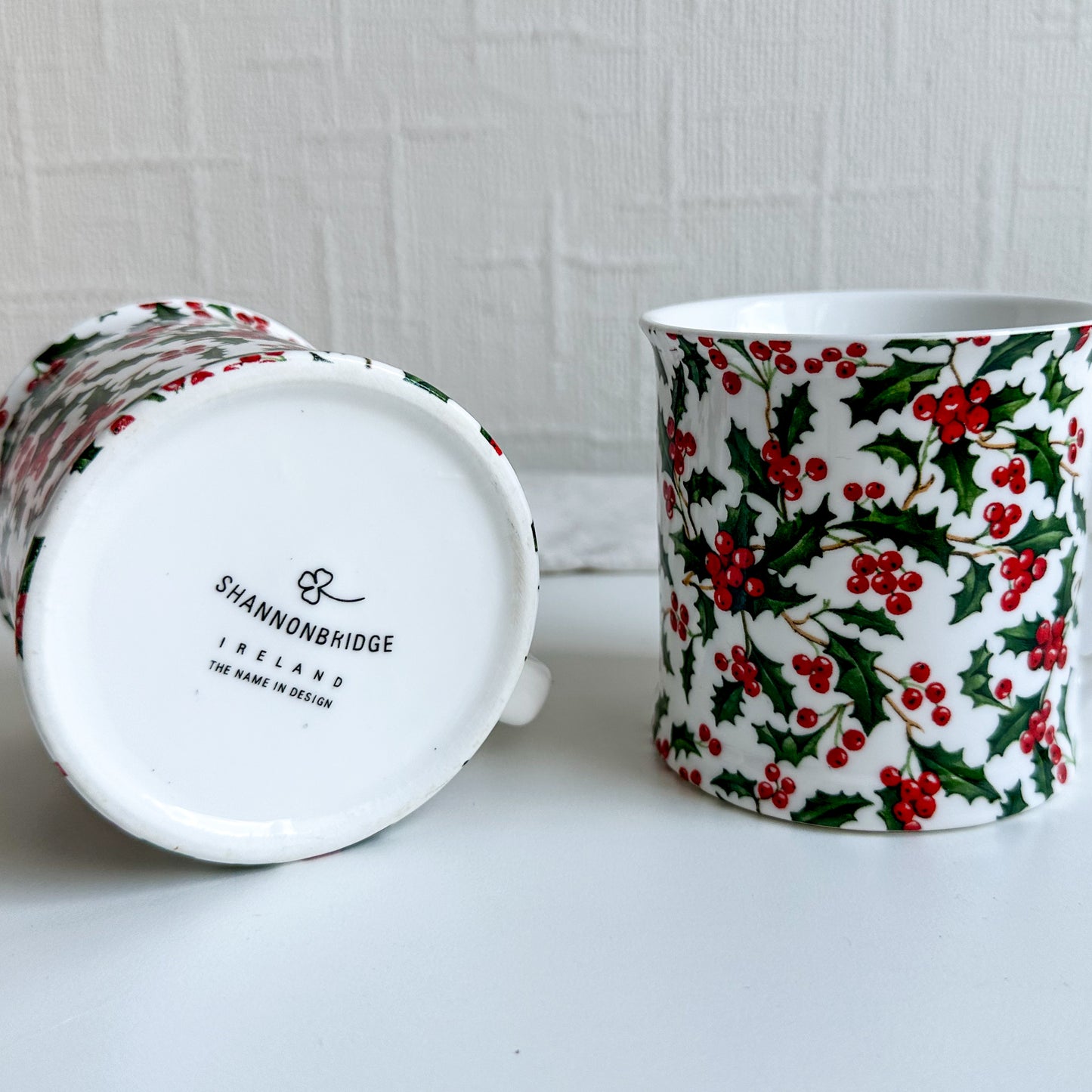 Pair of Mugs with Holly Pattern